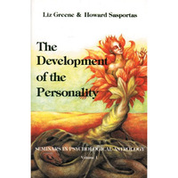 The Development Of The Personality: Seminars In Psychological Astrology ; V. 1 [Paperback]