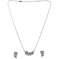 VOYLLA Fresh Fern Bella Necklace Set for women