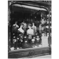 Paris, 1912 - Hairdresser's Shop Window, boulevard de Strasbourg-Paper Art-25"x32"