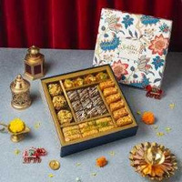 Regalia Gift Box - 580 Gm