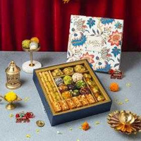 Regalia Gift Box with Indian Fusion Sweets - 580 Gm