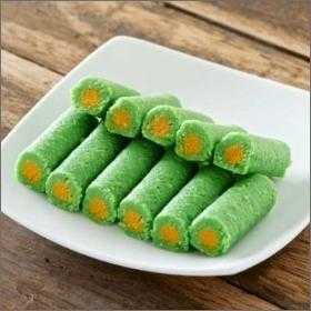 Rajbhog Mohini Roll (Pistachio Roll) - 0.5 Lbs