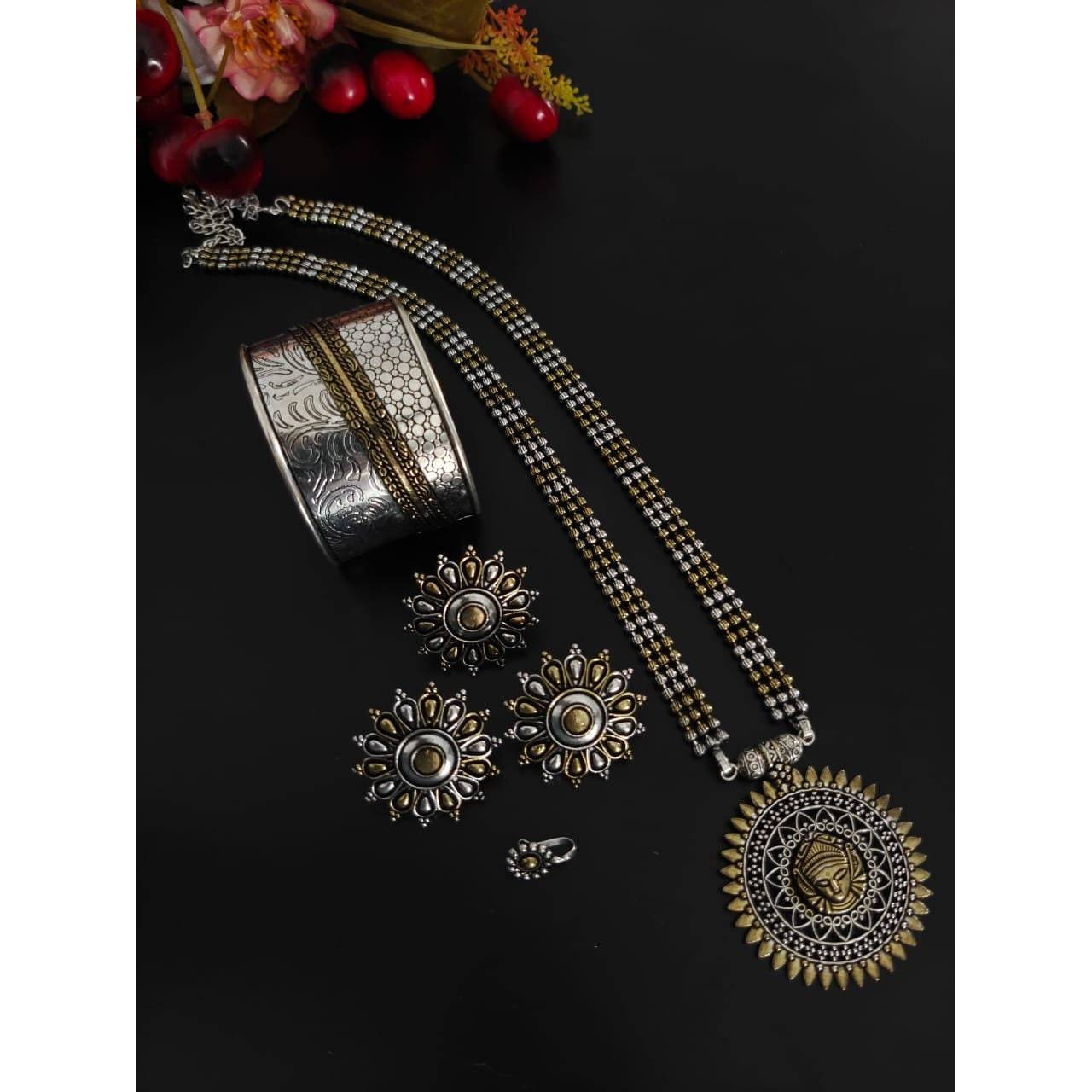 Adorn your beautiful personality with this exquisitely designed and handcrafted necklace in high quality German Silver. Pair it up with any casual,semi formal or formal attire for that traditional yet contemporary look.Premium quality