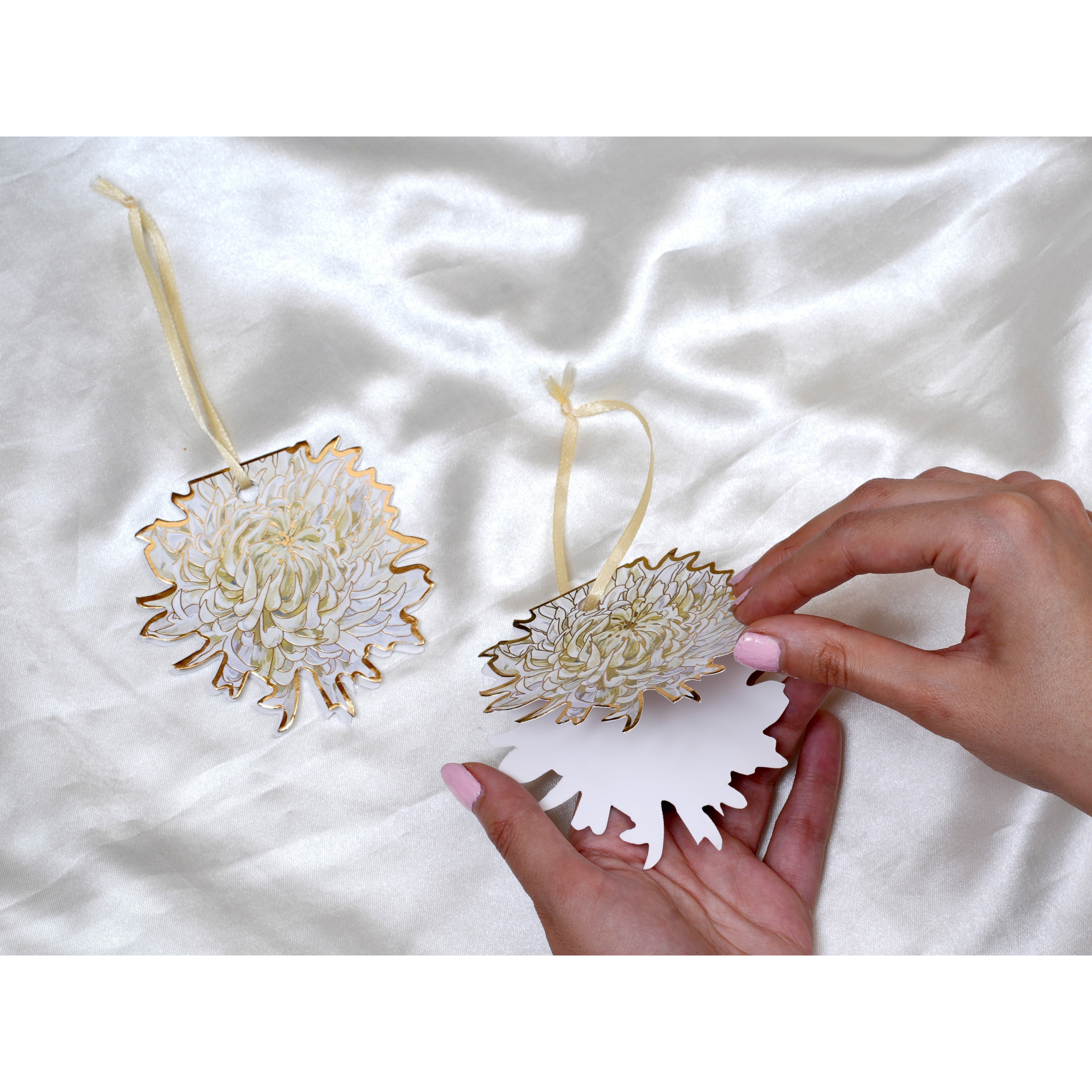 Folded Tags- Gilded Chrysanth- Pack of 100