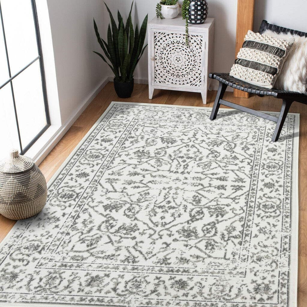 HomeRoots 531761 9 x 12 ft. Light Gray Floral Power Loom Rectangle Area Rug with Fringe