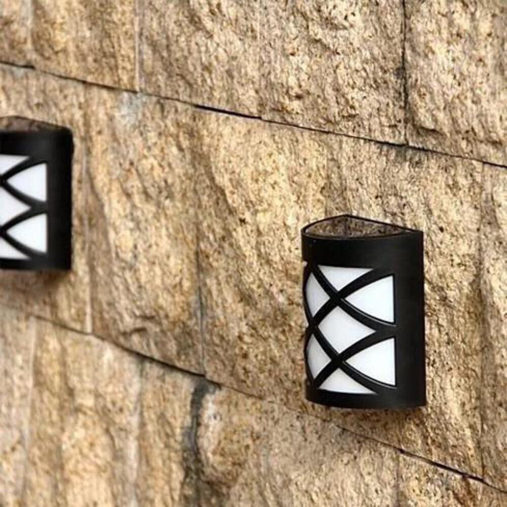 Vista Shops Spotlight Solar Wall Light in Lattice Design