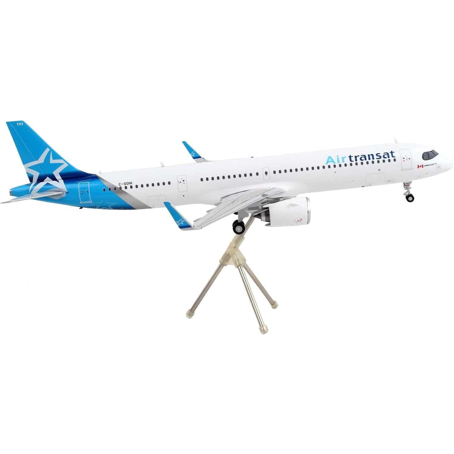 GeminiJets Airbus A321neo Commercial Aircraft Air Transat White with Blue Tail Gemini 200  Series 1/200 Diecast Model Airplane