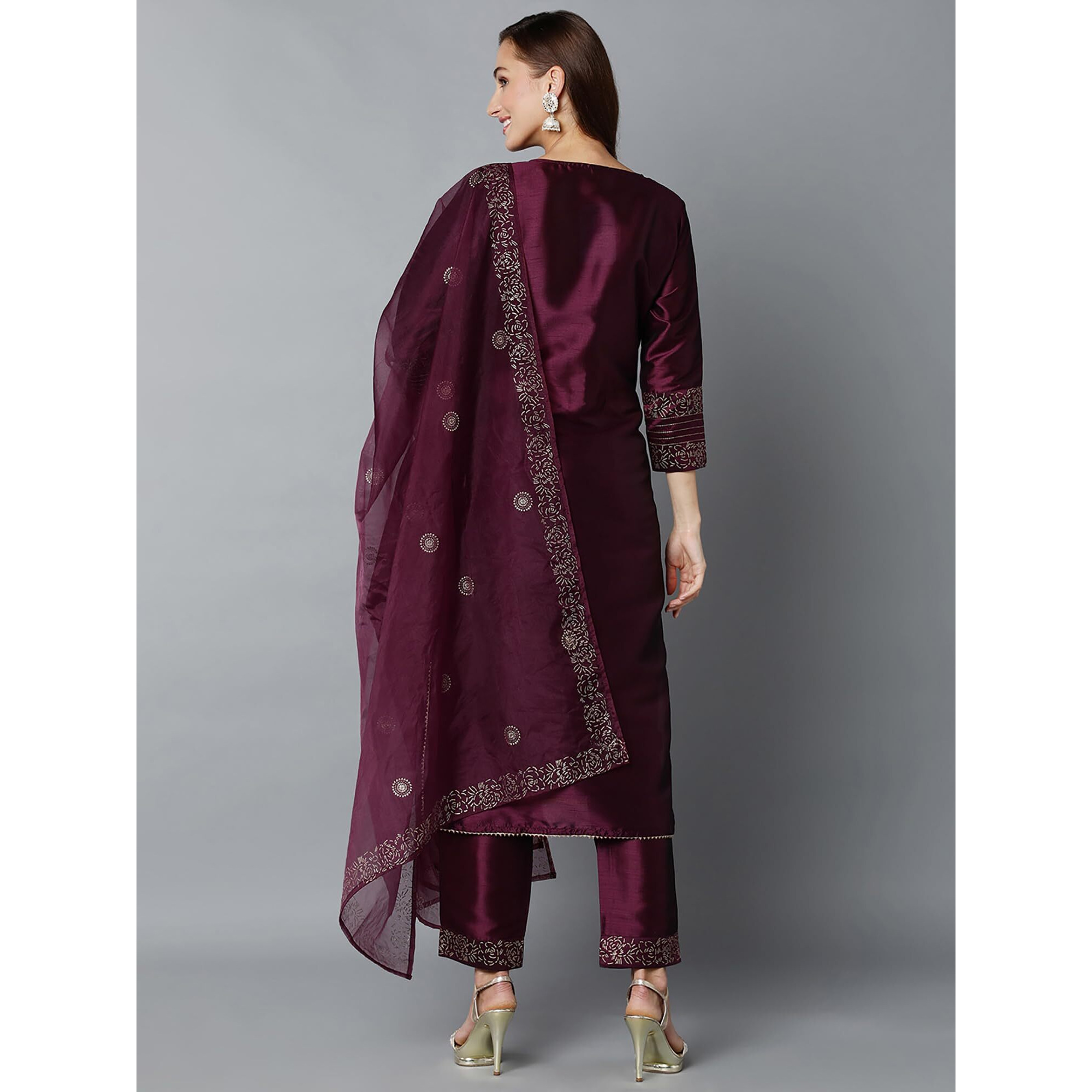 Vaamsi Womens Silk Blend Yoke Design Embroidered Straight Kurta Pant with Dupatta (PKSKD1937_Purple_S)