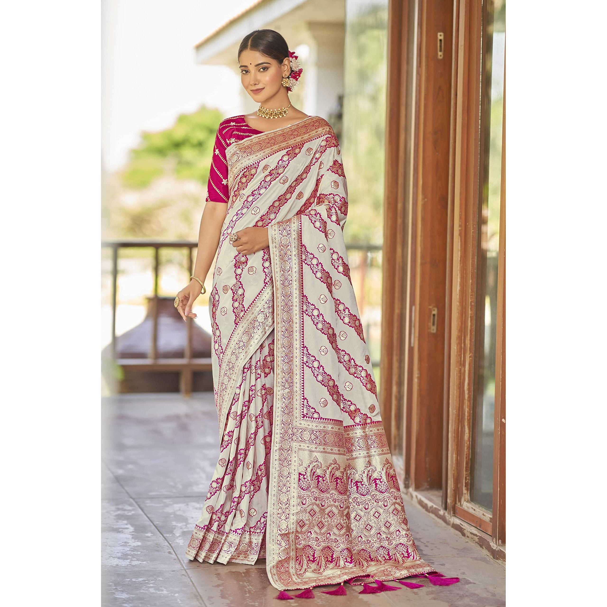 MANOHARI Most Trendy Banarasi Silk Woven Pattern Jacquard Work Saree for Women_MN1725