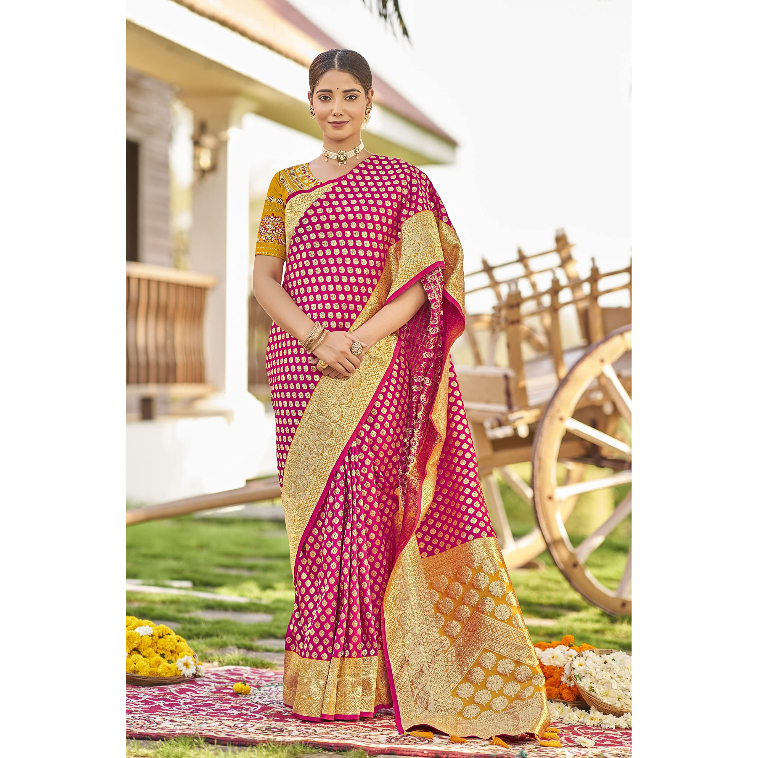 MANOHARI adorable woven pattern Banarasi Silk saree for women with Blouse Piece_MN1741