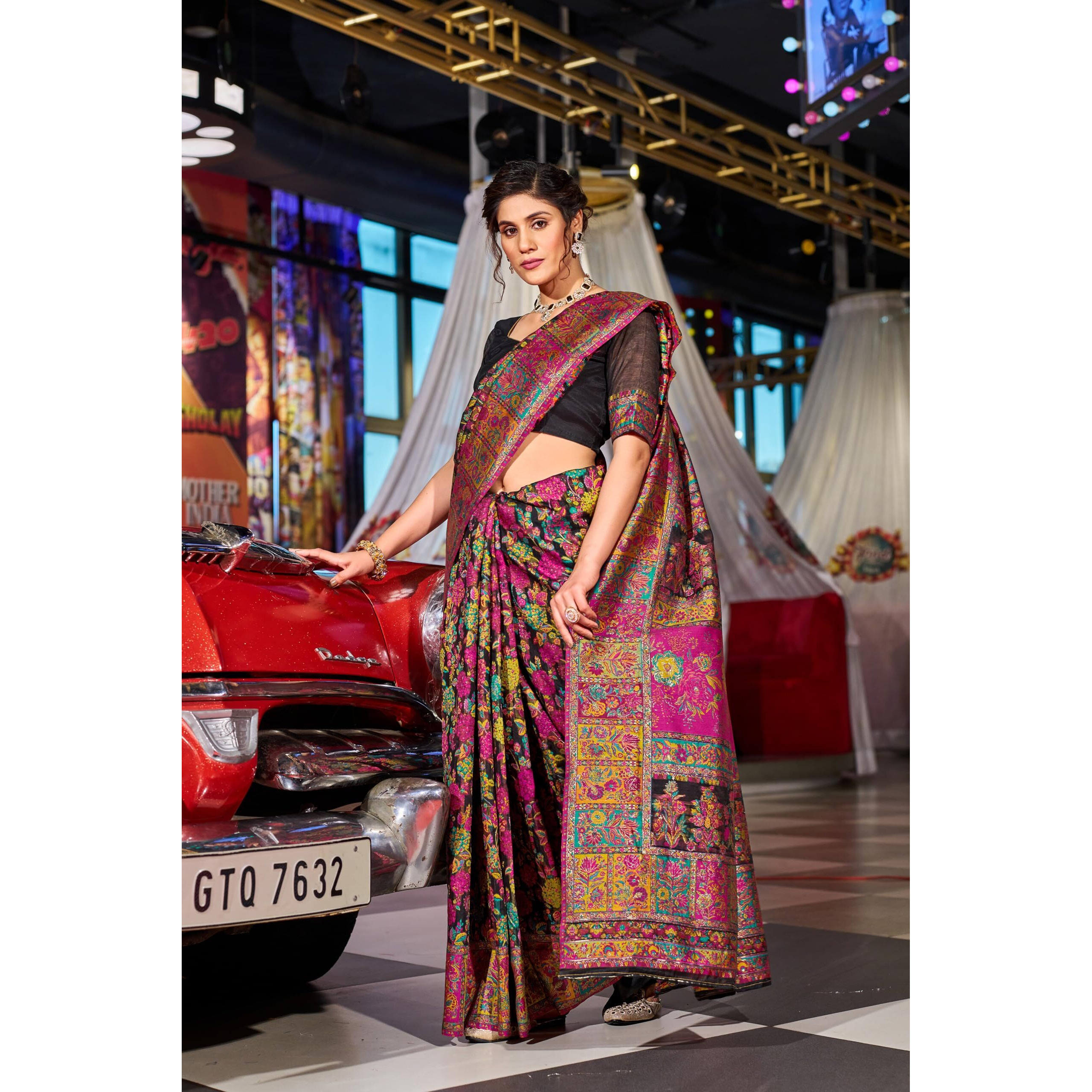 SWORNOF Womens Kanjivaram Banarasi Silk Patola Woven Design Saree With Unstitched Blouse Piece (BLACK)