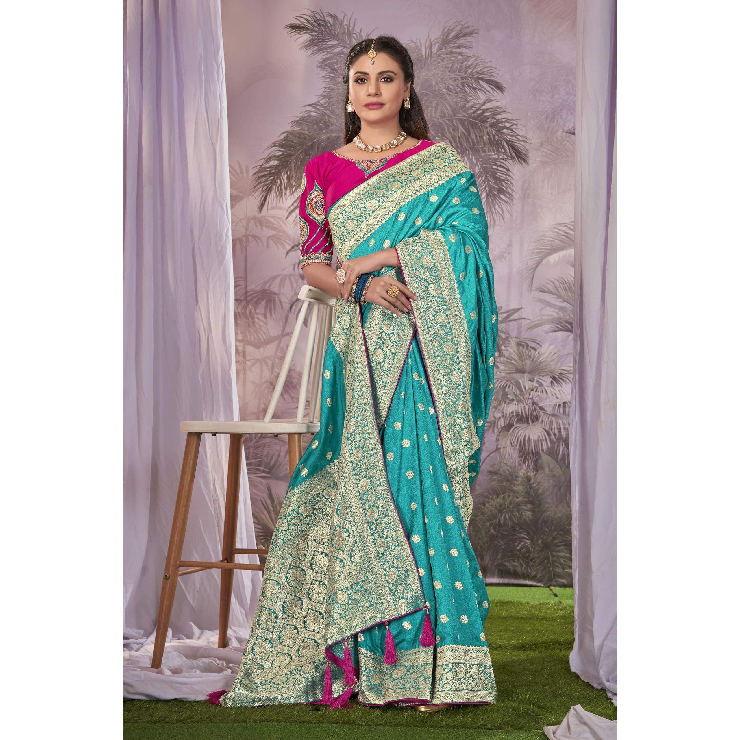 MANOHARI Banarasi Silk Woven Saree With Heavy Embroidery Blouse Piece_Mn1900 - Women, Blue