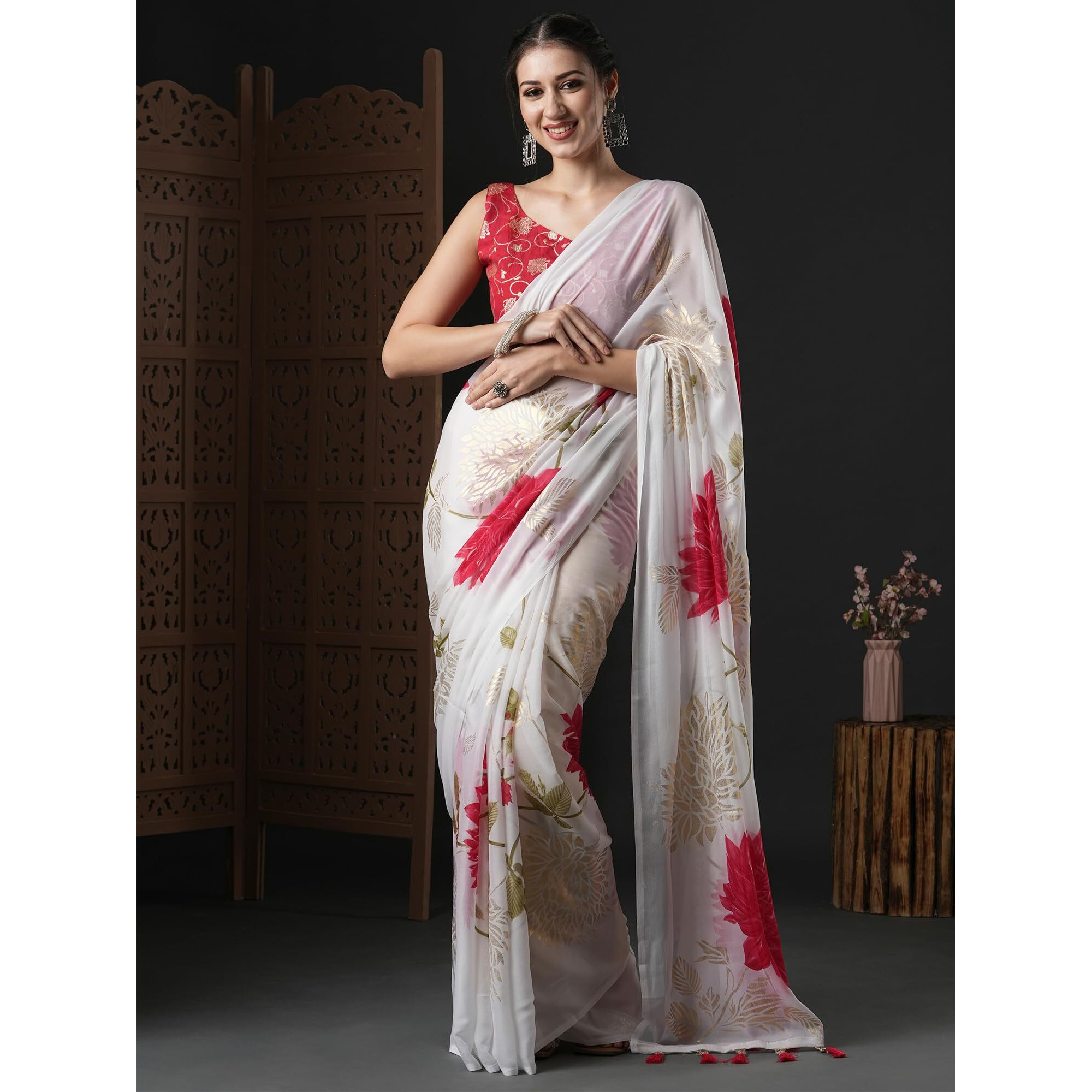 AKHILAM Womens Georgette Floral Printed Saree With Unstitched Blouse Piece(White_DIPIKA104_SU)