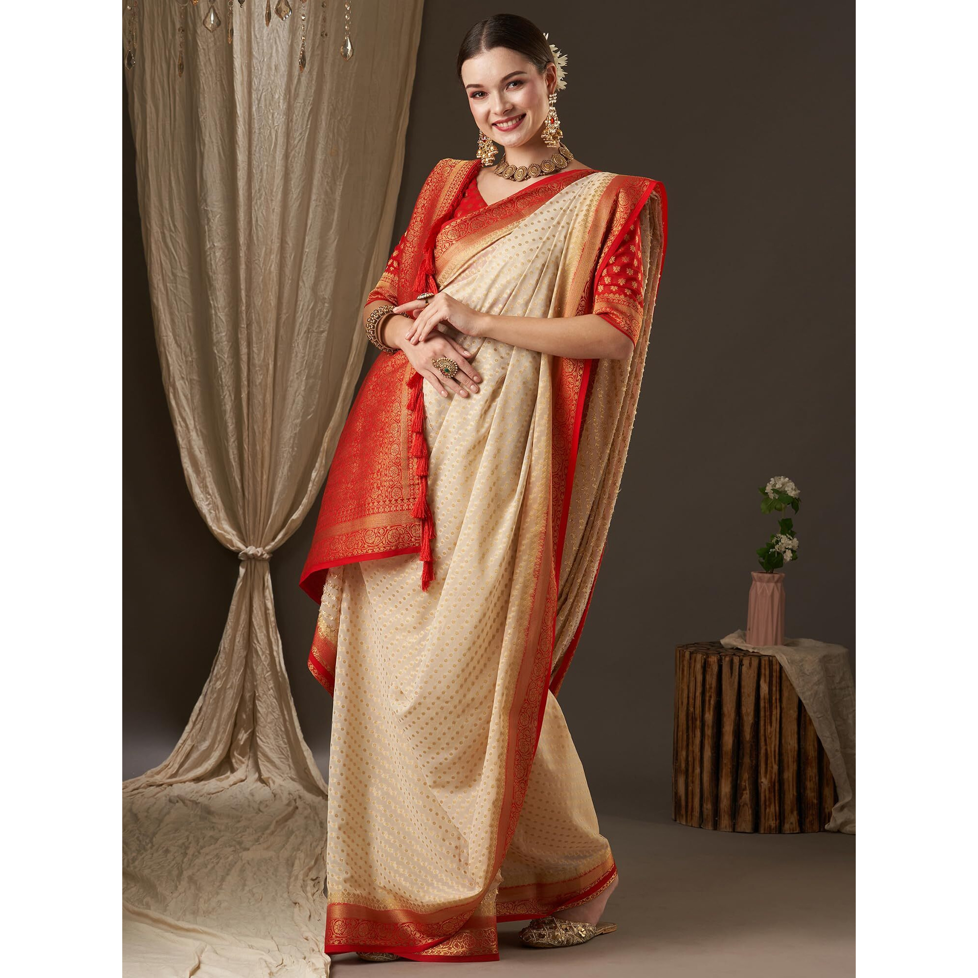 AKHILAM Womens Woven Design Ethnic Motif Georgette Kanjeevaram Saree With Unstiched Blouse Piece (Off White_ARYA1204_FL)