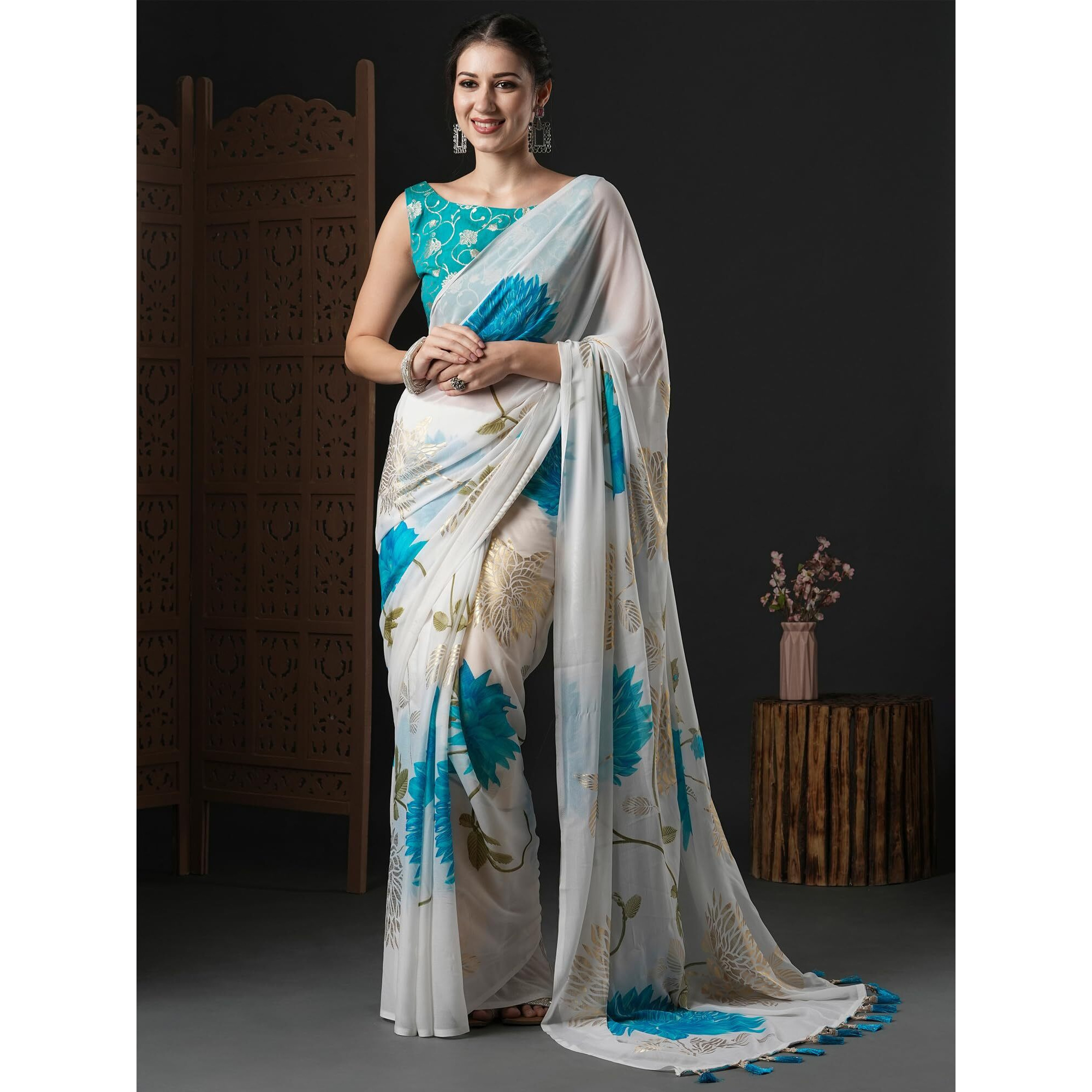 AKHILAM Womens Georgette Floral Printed Saree With Unstitched Blouse Piece(White_DIPIKA102_SU)