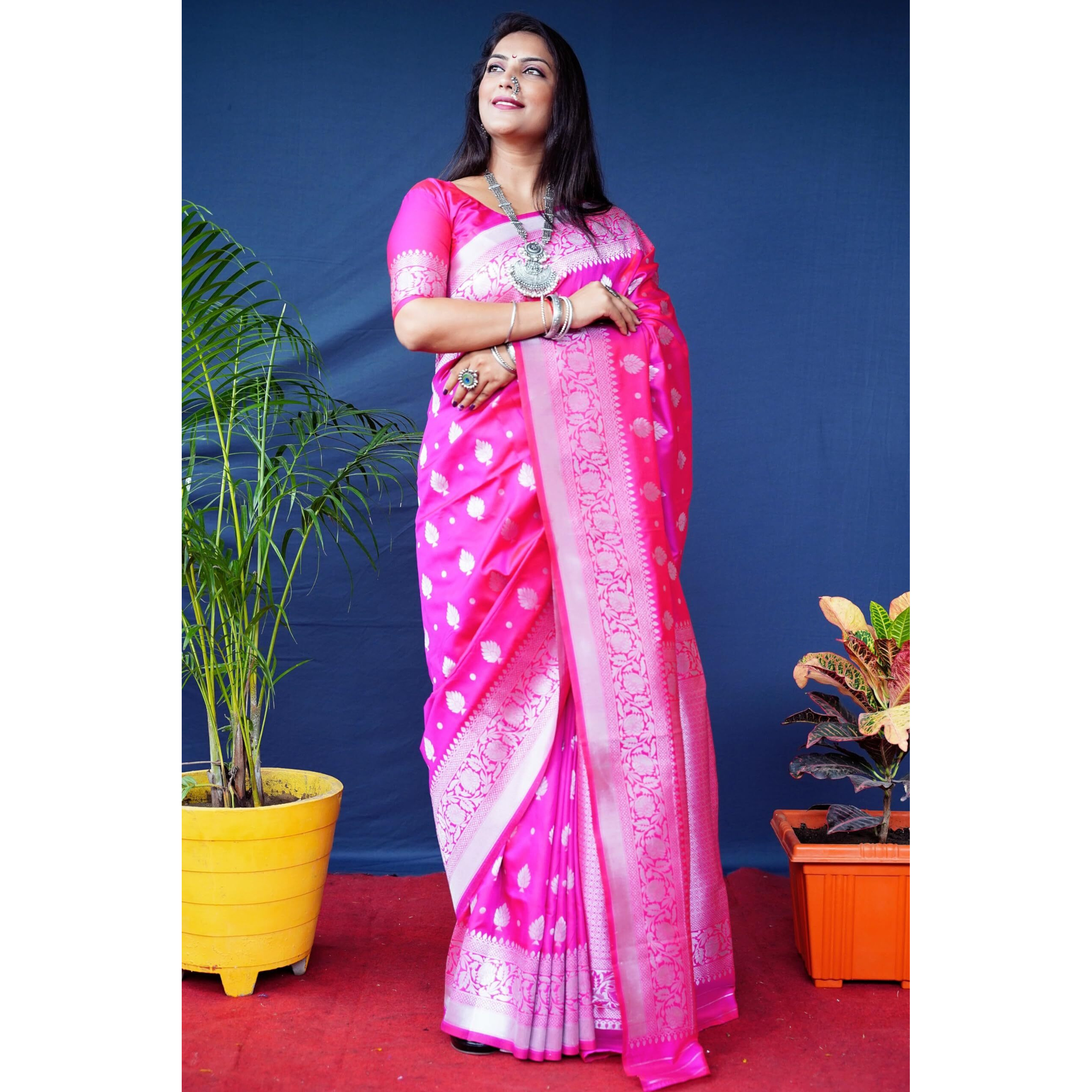 AMIRAT Womens Banarasi Pure Soft Silk Handloom Saree Pure Silver Zari With Blouse Piece (PInk)