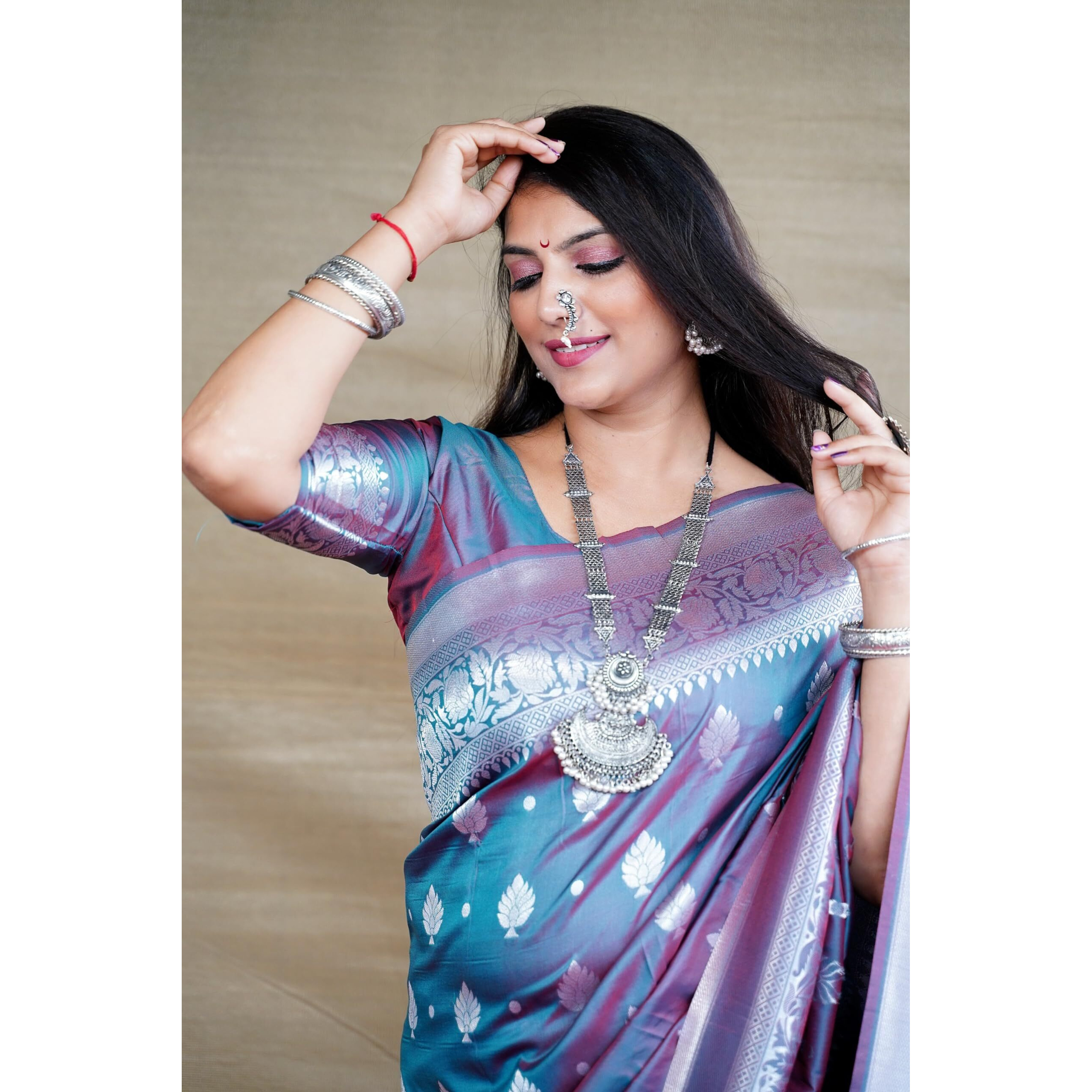 AMIRAT Womens Banarasi Pure Soft Silk Handloom Saree Pure Silver Zari With Blouse Piece (Teal)