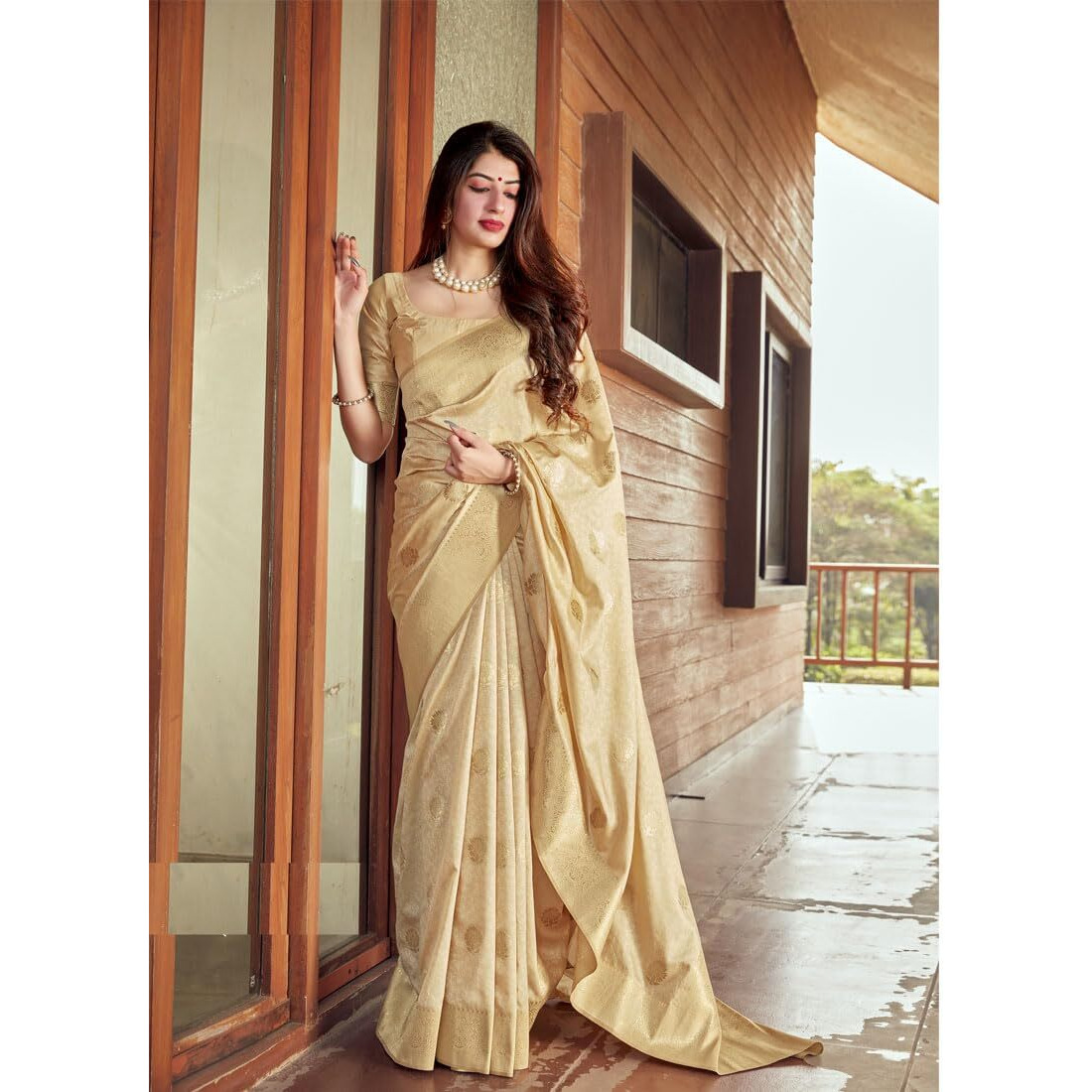 SGF11 Womens Kanjivaram Soft Silk Handloom Saree Golden Zari With Blouse Piece (Gold)