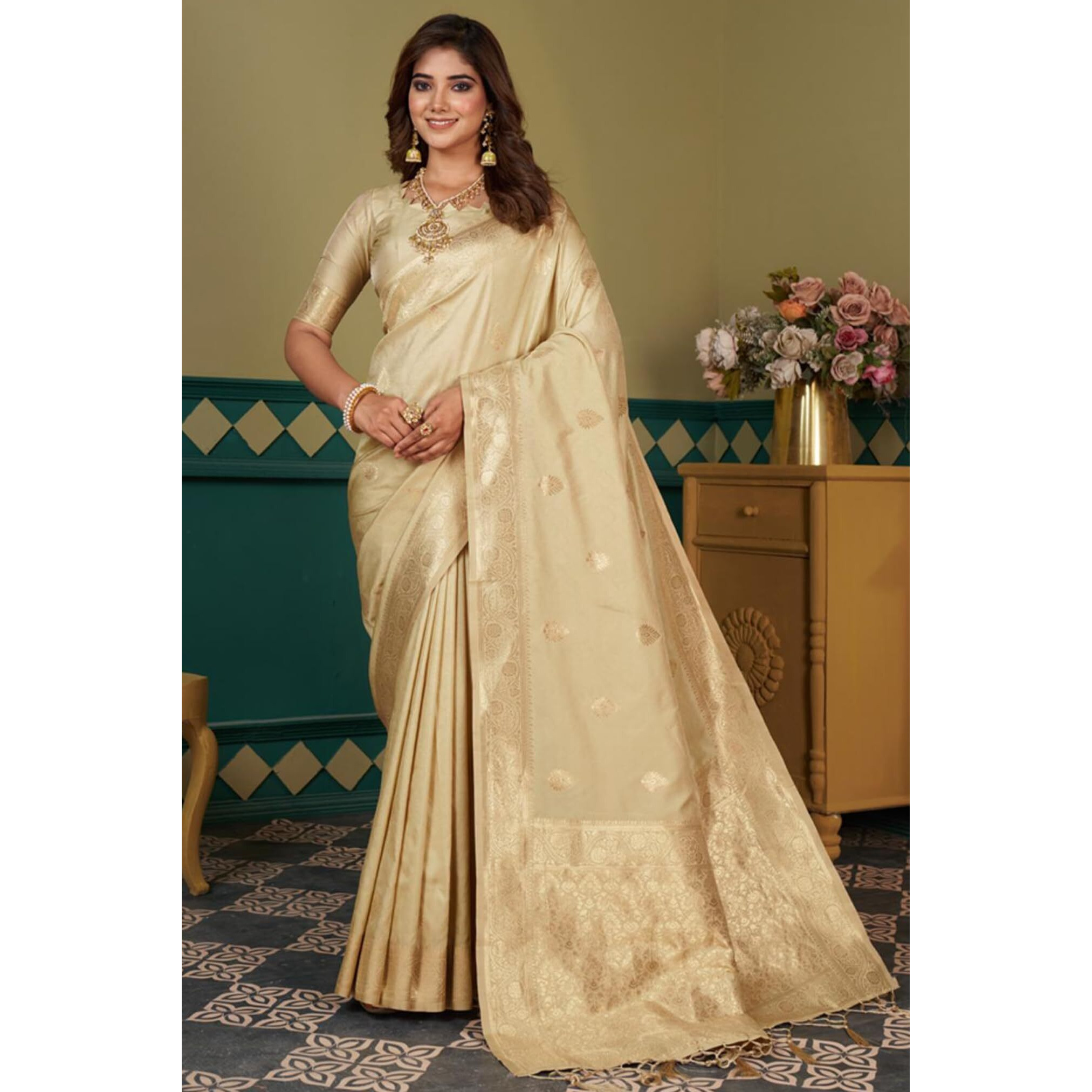 SGF11 Womens Kanjivaram Pure Soft Silk Saree For Women Pure Golden Zari With Blouse Piece (Beige)