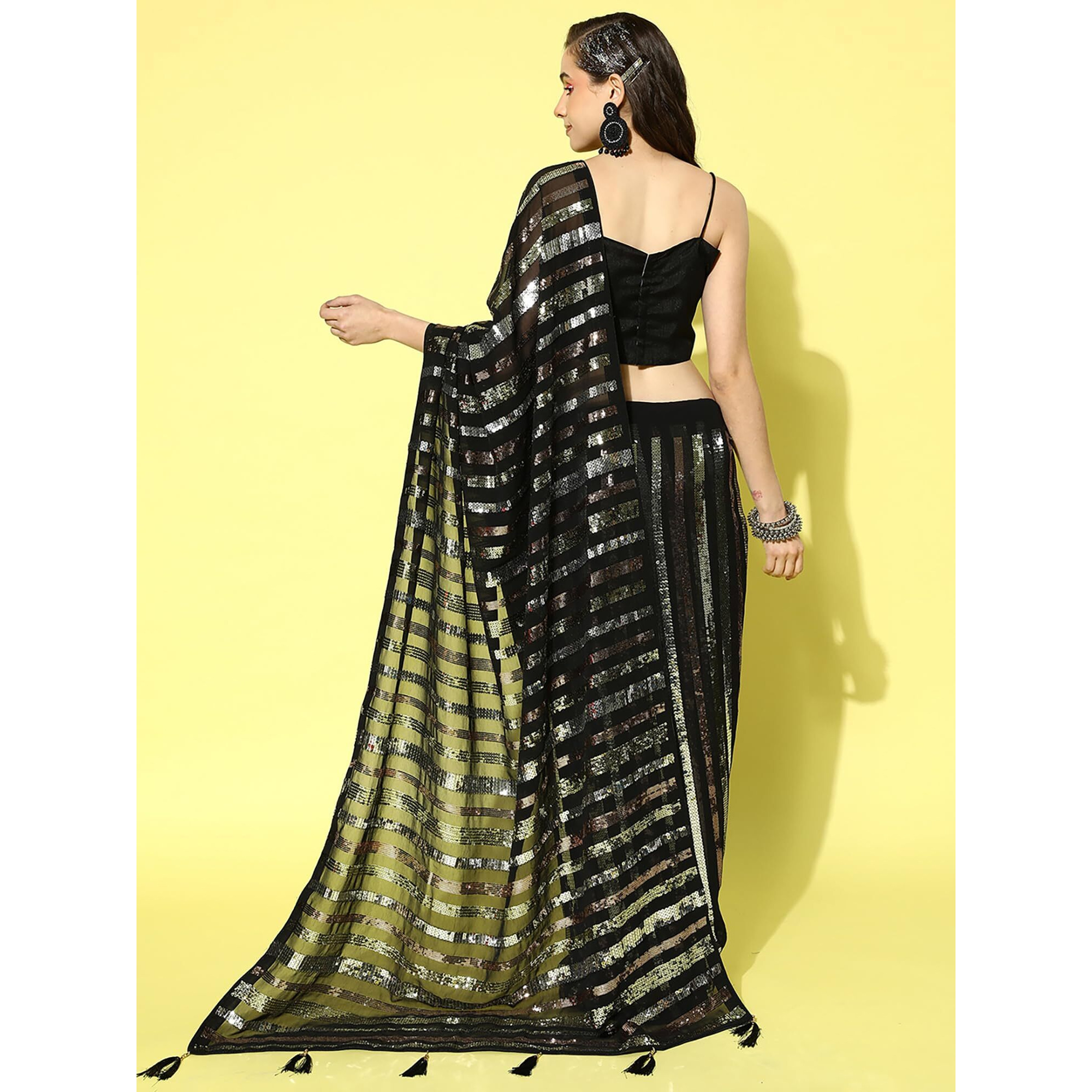 AKHILAM Womens Black Embellished Georgette Saree With Unstitched Blouse Piece