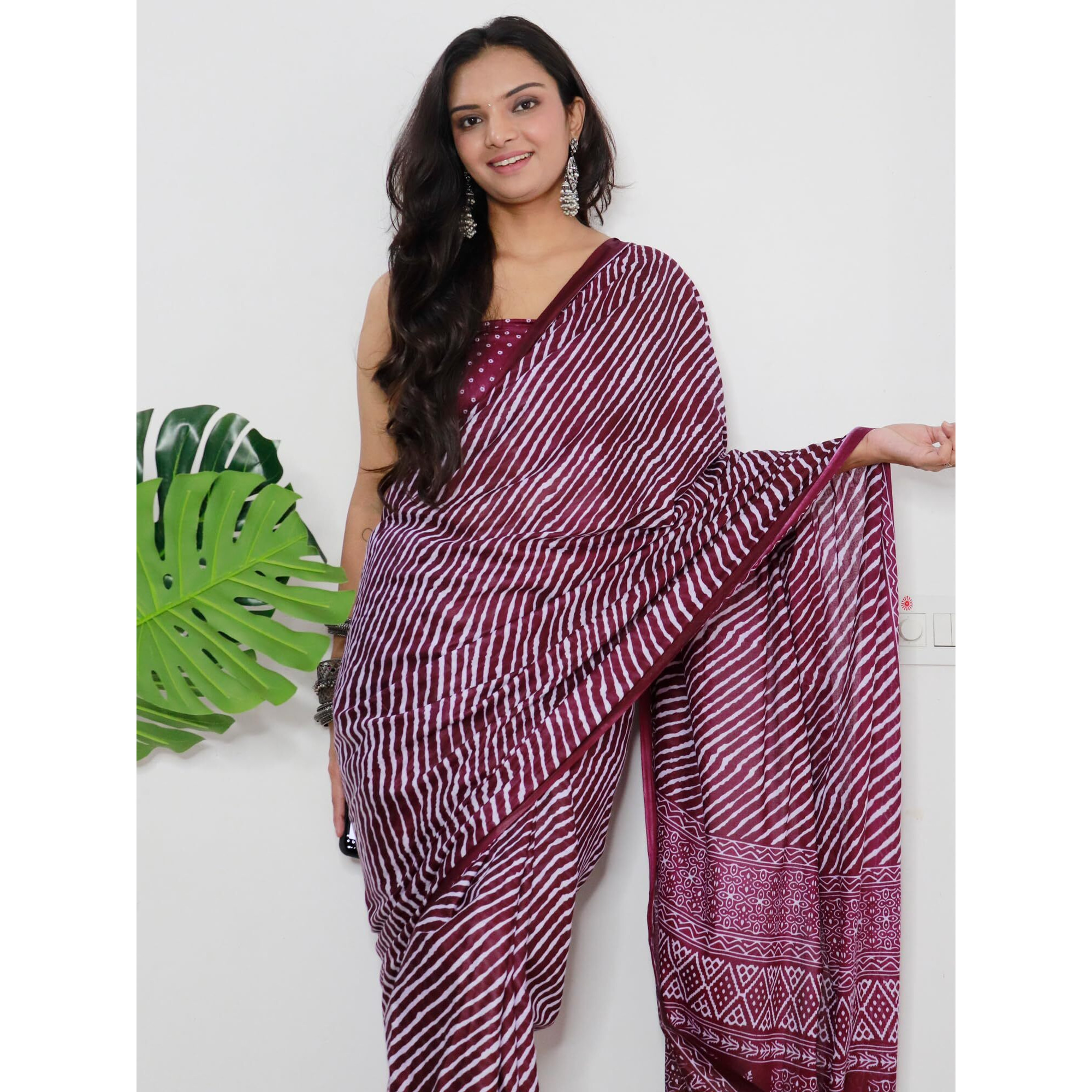 AKHILAM Womens Leheriya Printed Pure Cotton Ready To Wear one Minute Saree With Unstitched Blouse Piece (Magenta_RTWMINAXI9008_SMC)