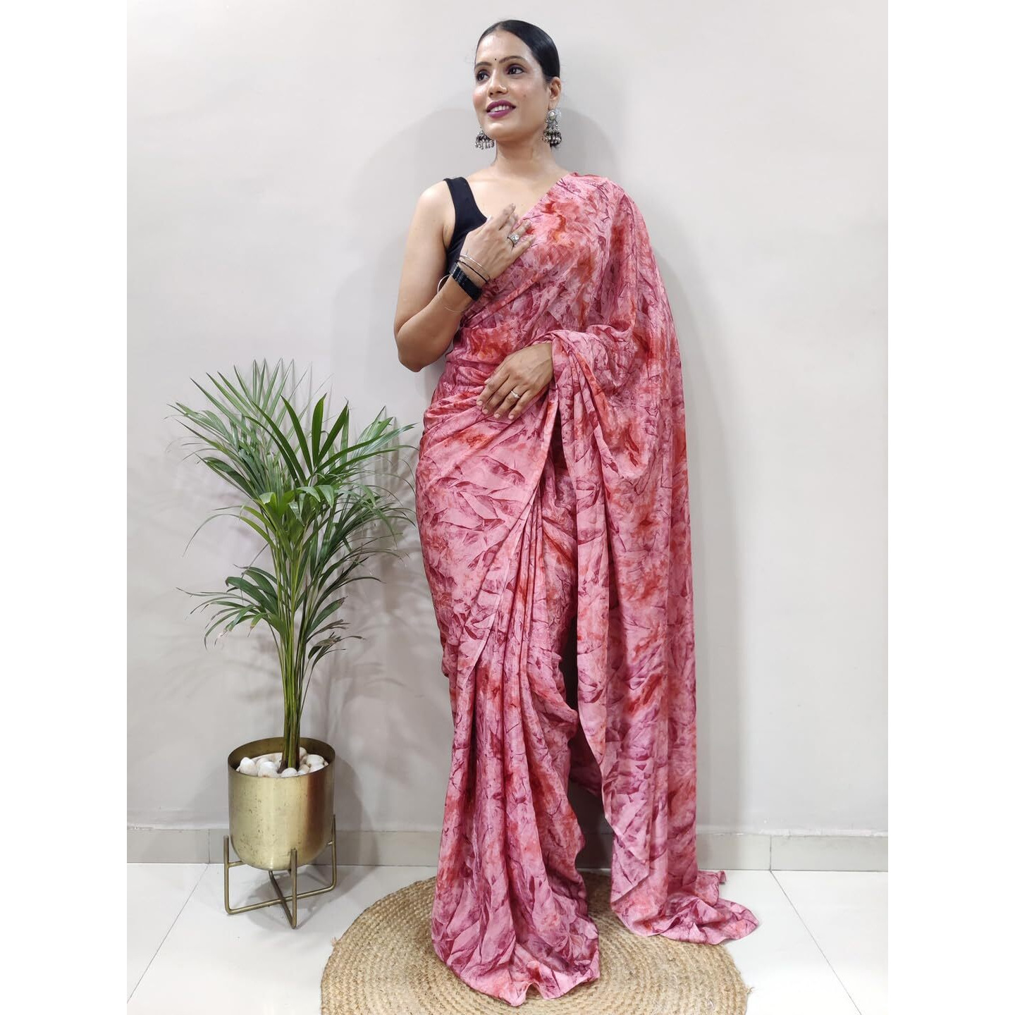 AKHILAM Womens Chiffon Abstract Printed Ready To Wear one Minute Saree With Unstitched Blouse Piece(Pink_RTWATRNG1305_CM)