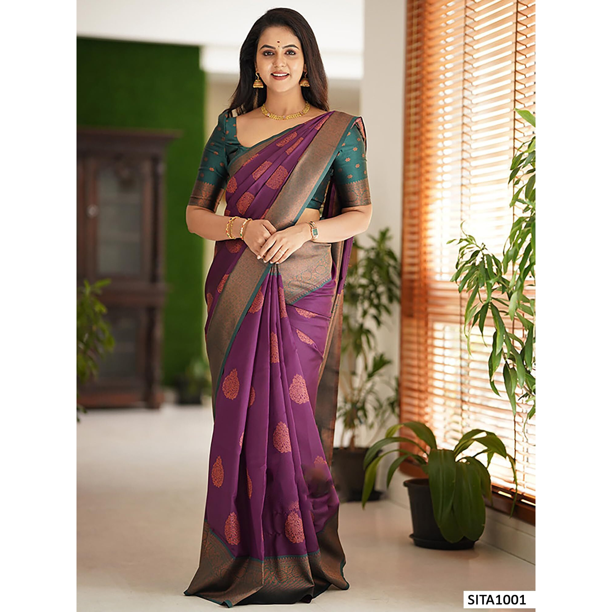 AKHILAM Womens Woven Design Kanjivaram Banarasi Silk Saree With Unstitched Blouse Piece (Purple_SITA1001)