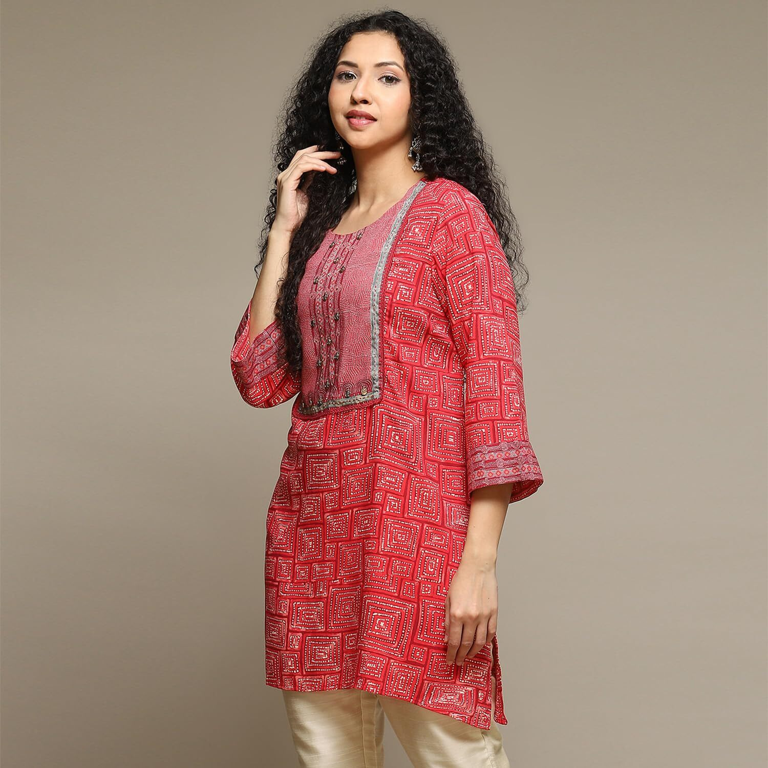 BIBA Women Rayon Printed Straight Kurta(MNMTOP & TU19031E_Coral_2XL)