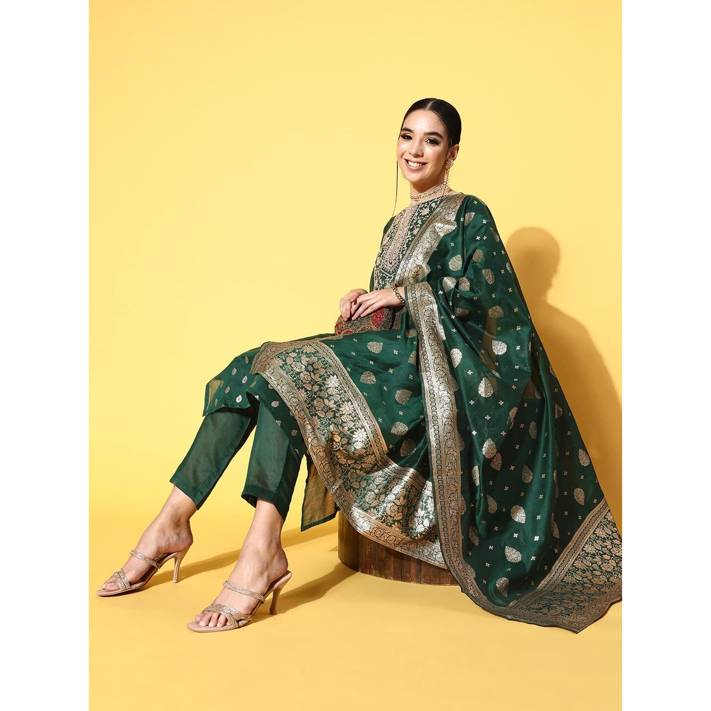 arriva fab Women's Chanderi Silk Embroidered Kurta Set with Jacquard Duppata (AR7092-L) Green