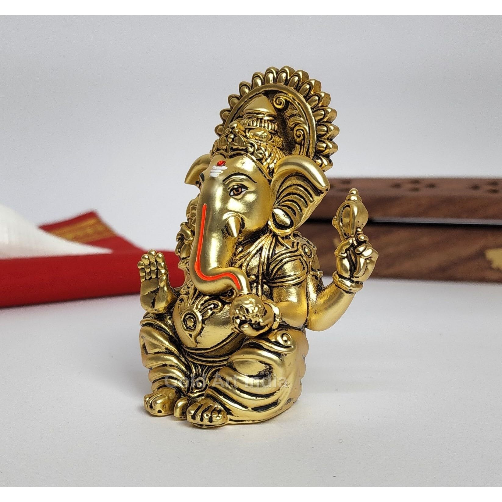 Gold Art India Vakratunda Ganesha Idol Gold Plated Idol with Antique Matte Finish | Vignaharta murti for Home & Office Dcor, Vinayaka Statue for Gifting | Ganesh Idol for Car Dashboard (3.7 X 2.5)