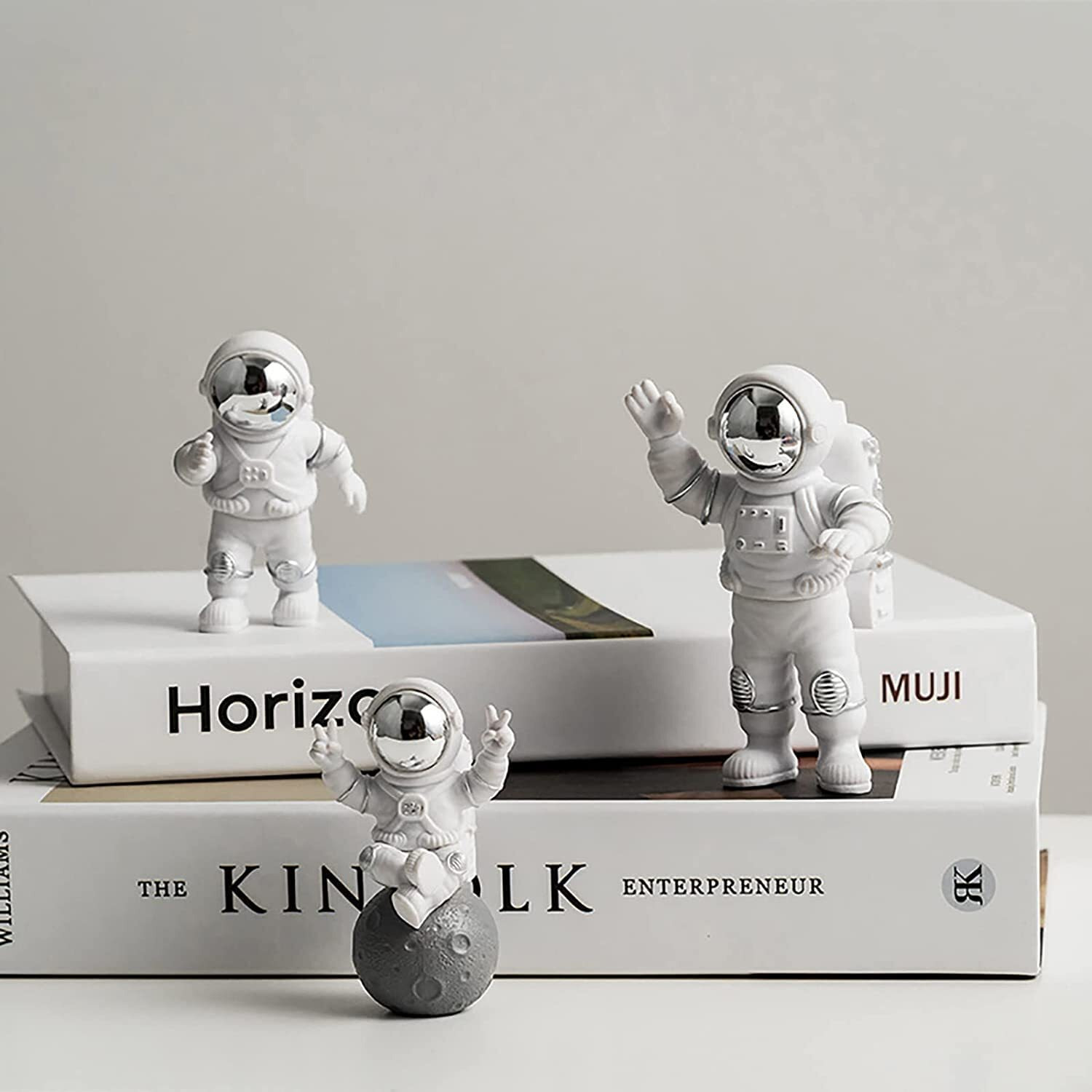 Street27 3Pcs Astronaut Figurine Home Decor Astronaut Statue Sculpture Showpiece Decor Golden (Silver)