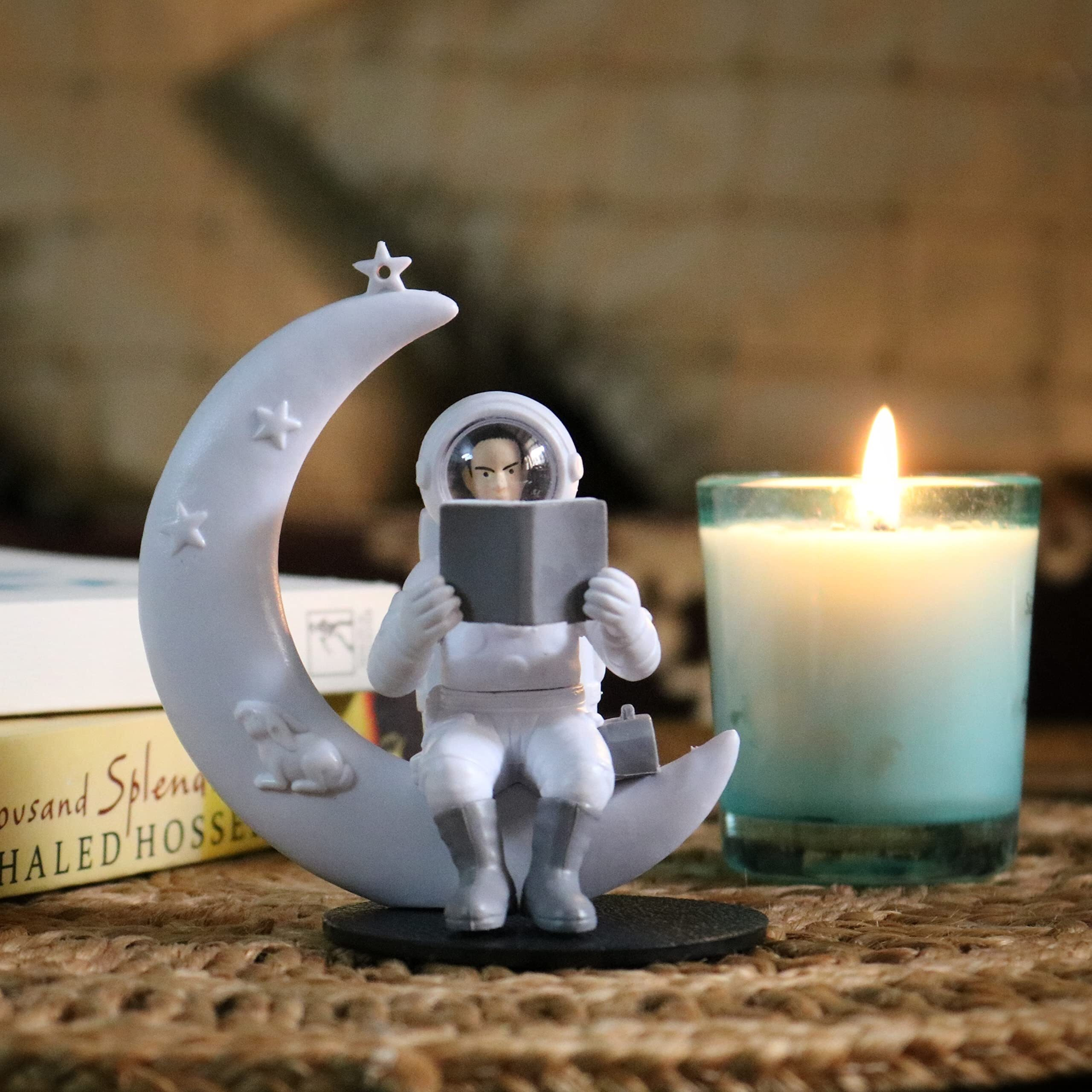 Street27 Astronaut Figurine Showpiece for Home Dcor Idols for Office Desk Table Astronaut Toy for Car Dashboard, Statue for Gift Gifting Items Birthday Decoration (Moonstar Human)