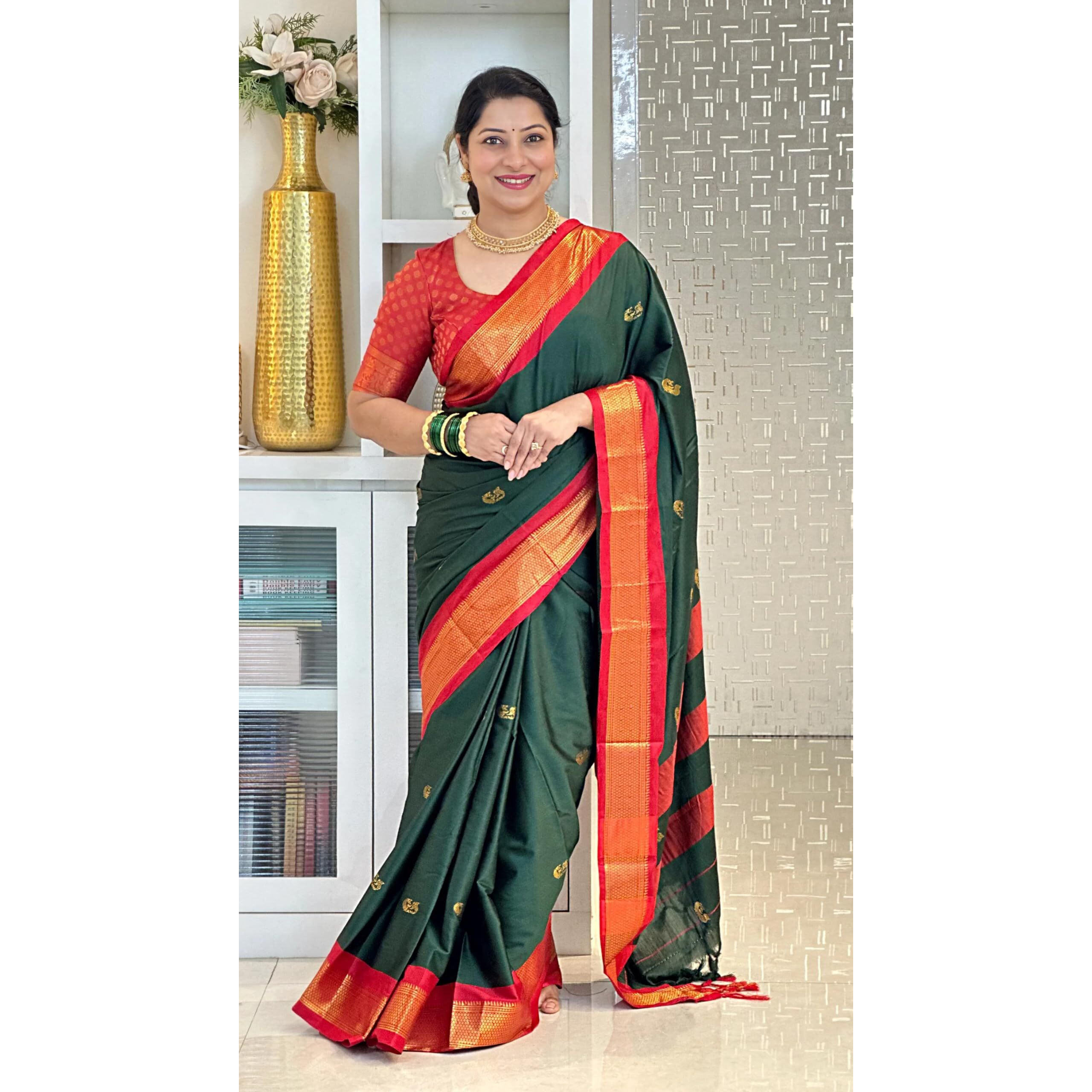 SGF11 Womens Kanjivaram Soft Lichi Silk Saree With Blouse Piece (Dark Green Red)