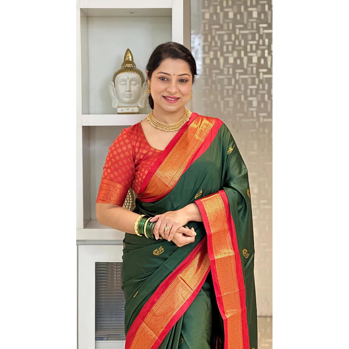 SGF11 Womens Kanjivaram Soft Lichi Silk Saree With Blouse Piece (Dark Green Red)