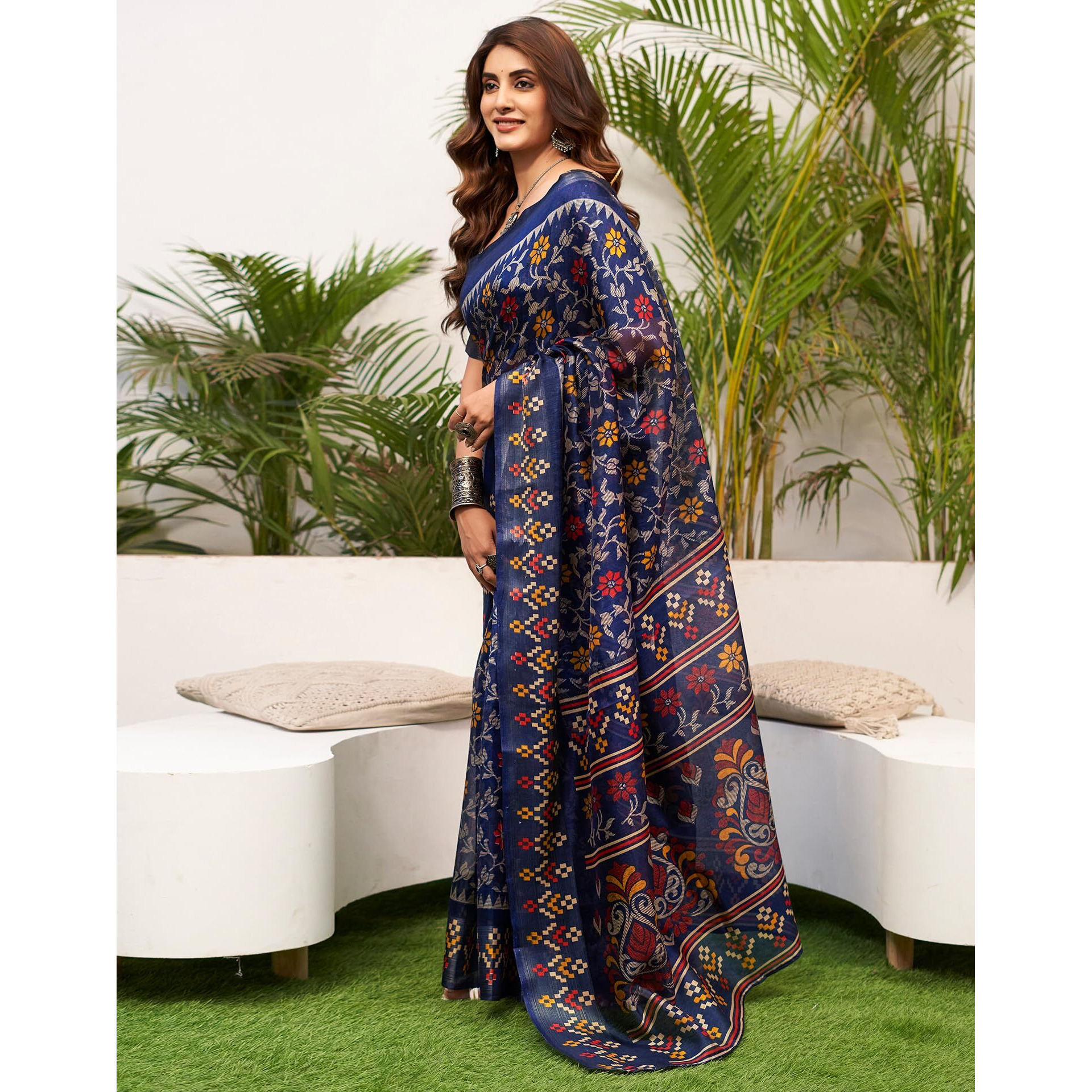 SIRIL Womens Cotton Blend Floral Printed Zari Stripe Border Saree With Unstitched Blouse Piece (3771S158_Navy Blue)