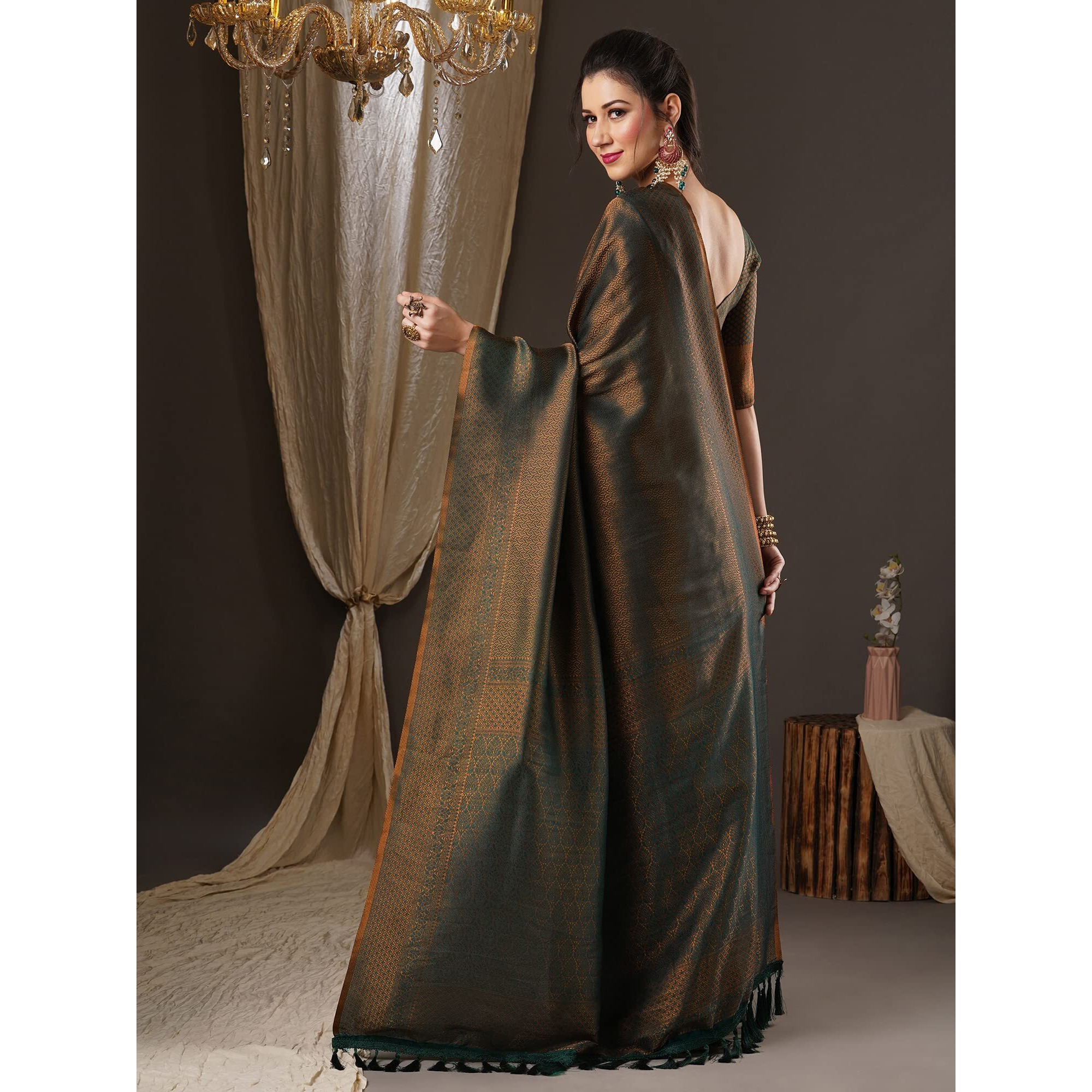 AKHILAM Womens Kanjivaram banarasi silk Woven Design Saree With Unstitched Blouse Piece (Dark Green_8ALEKHA8001)