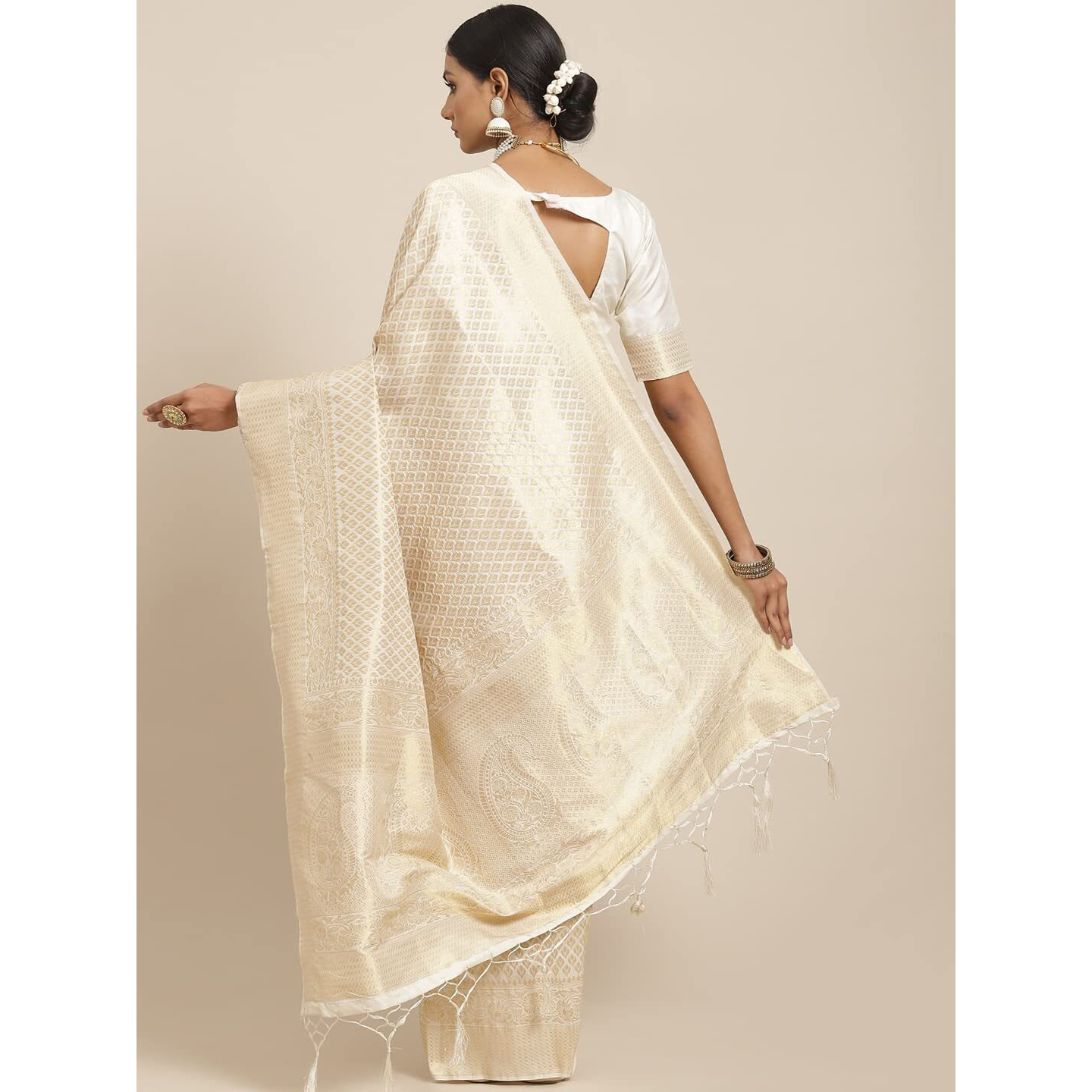 AKHILAM Womens Kanjivaram banarasi Silk Woven Design Saree With Unstitched Blouse Piece (KMBH1230_Parent) (Creamy White)