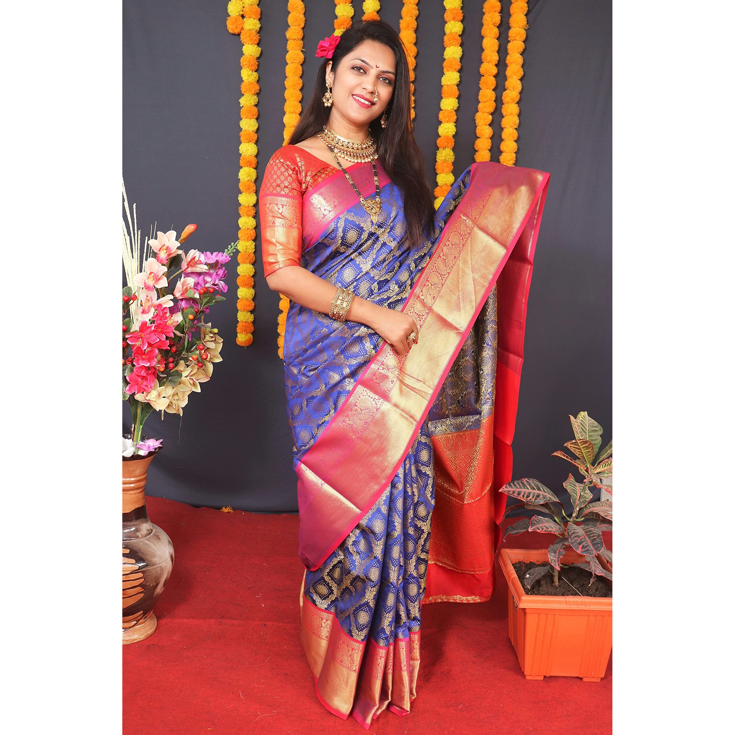 SGF11 Womens Kanjivaram Pure Soft Silk Handloom Saree Pure Golden Zari With Blouse Piece (Royal Blue)