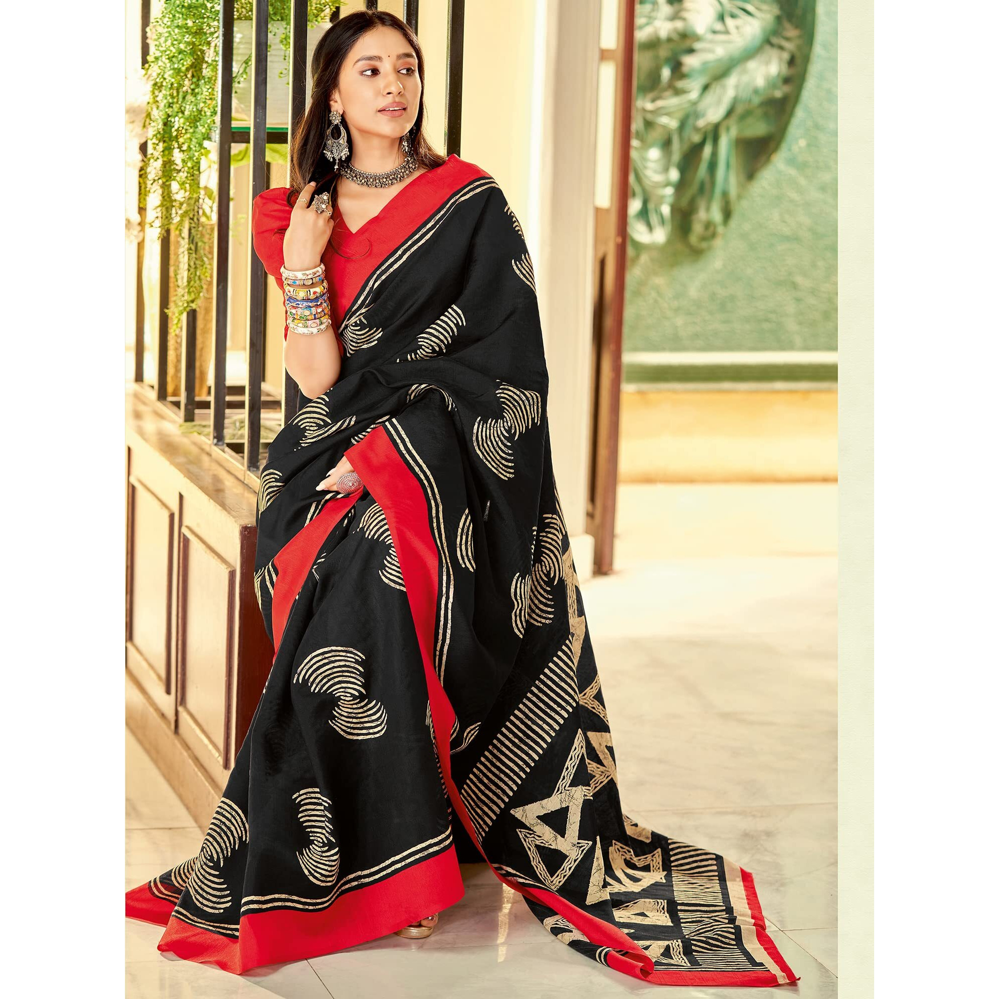 AKHILAM Womens Abstract Bhagalpuri Silk Printed Saree With Unstitched Blouse Piece (Black_22WOM22901_HS)