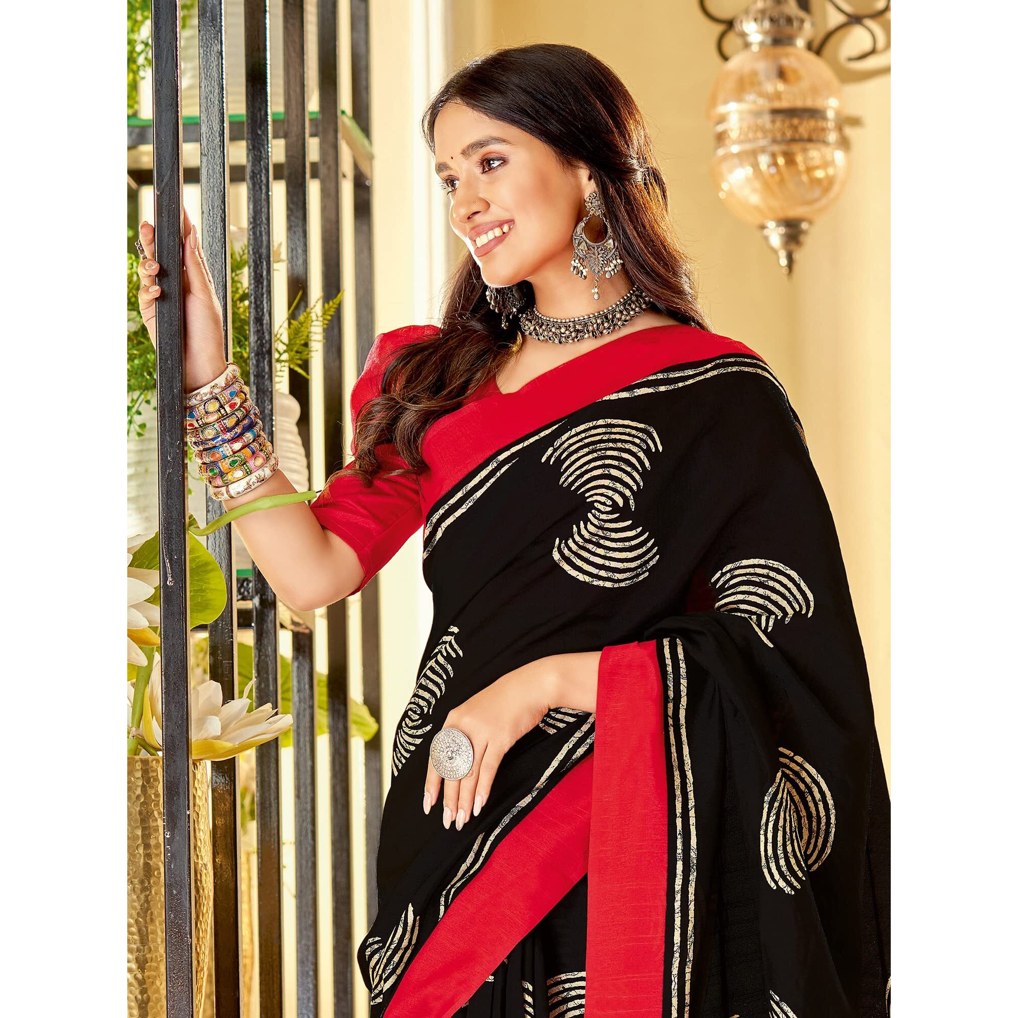 AKHILAM Womens Abstract Bhagalpuri Silk Printed Saree With Unstitched Blouse Piece (Black_22WOM22901_HS)