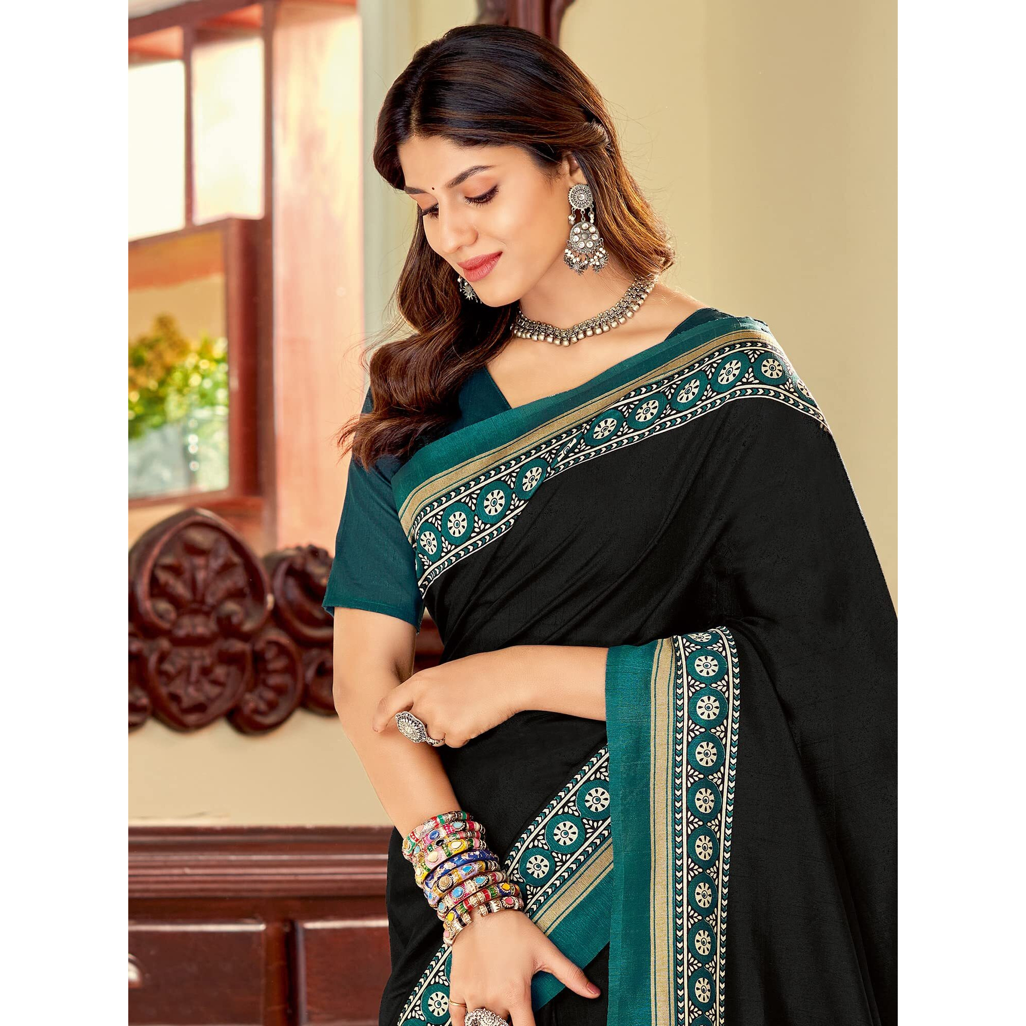 AKHILAM Womens Tussar Bhagalpuri Silk Printed Saree With Unstitched Blouse Piece (Black_22WOM22903_HS)