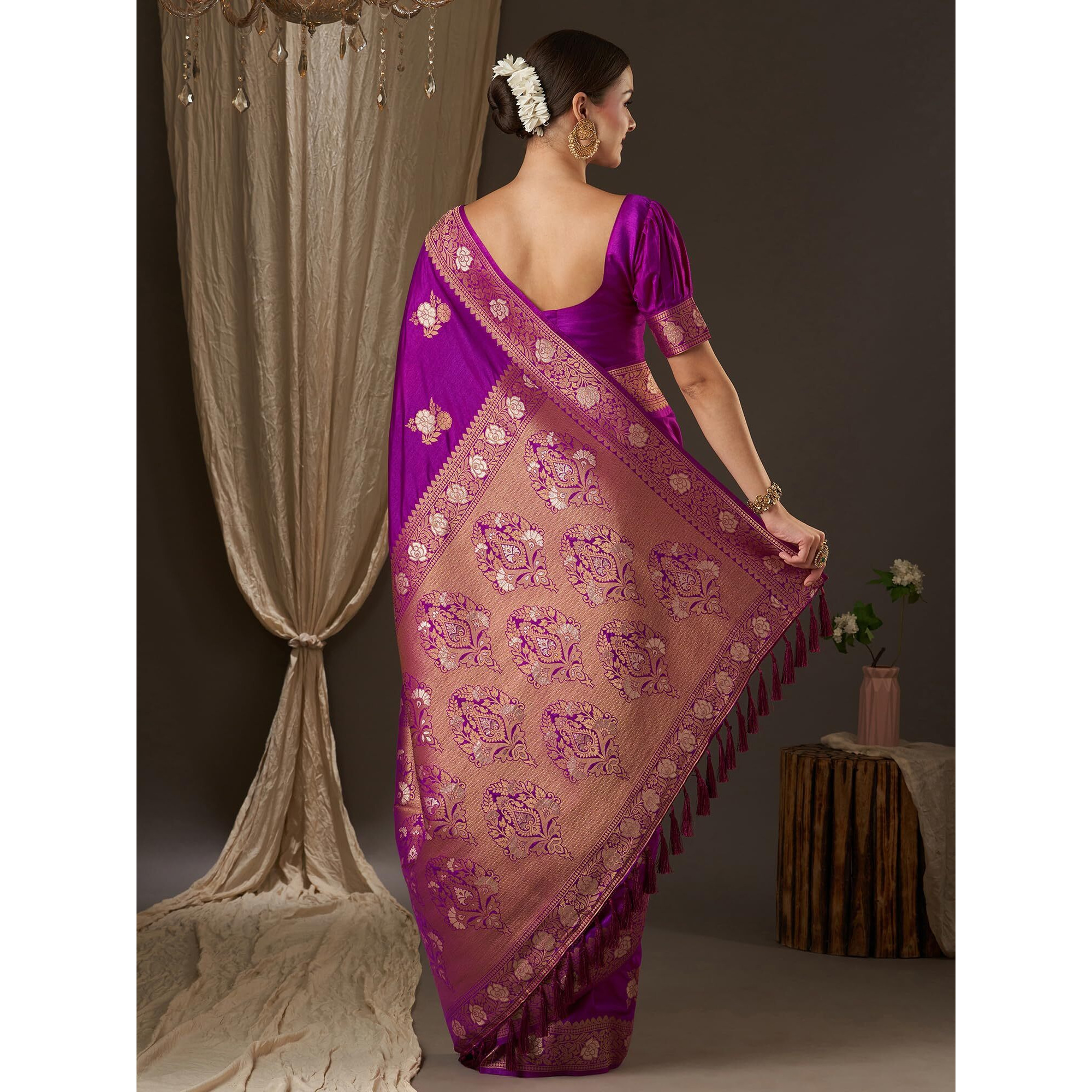 AKHILAM Womens Floral Tassels and Latkans Zari Work Banarasi Silk Saree With Unstiched Blouse Piece Saree (Purple_SHREEJI1002_ST)