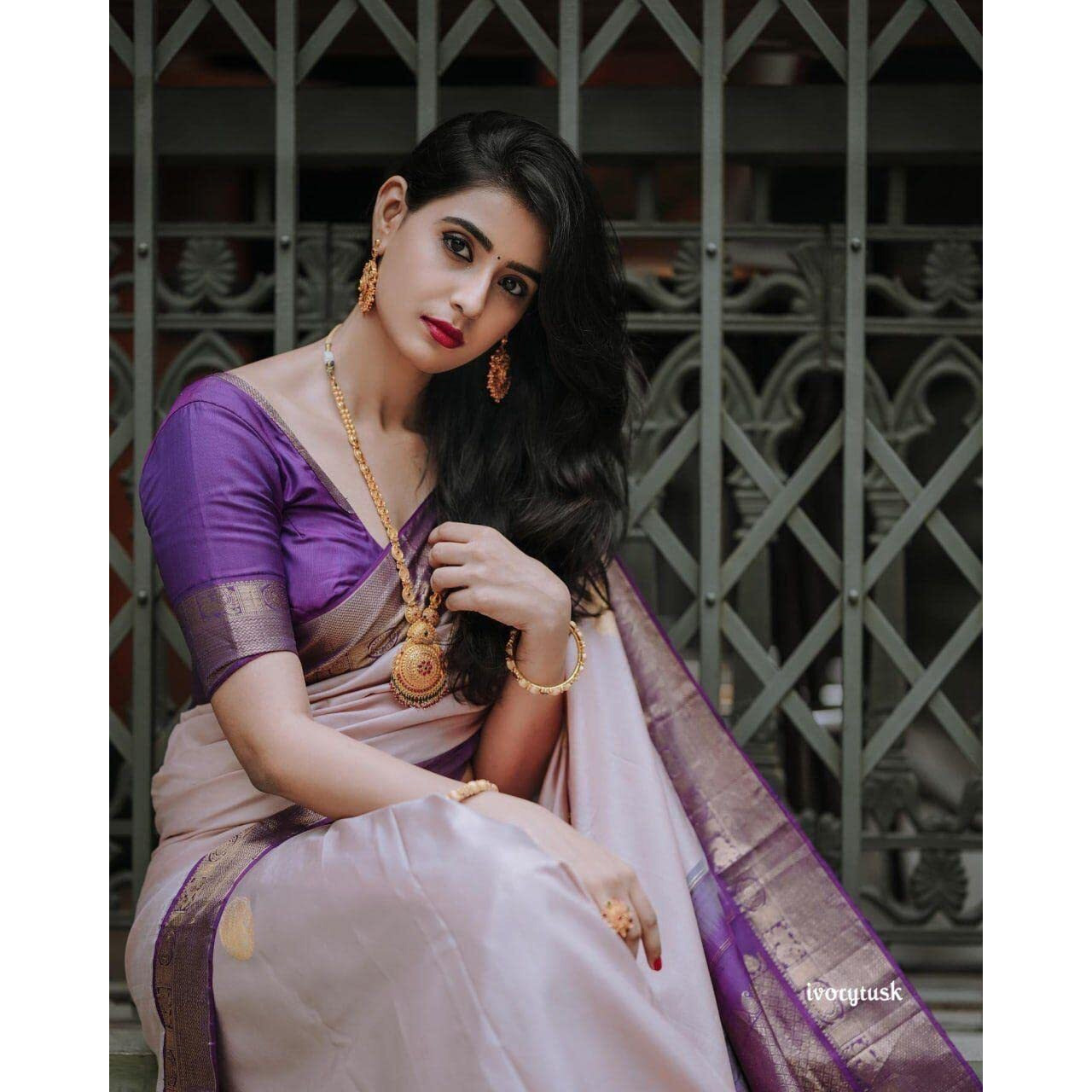 SGF11 Womens Kanjivaram Soft Lichi Silk Saree With Blouse Piece (Light Lavender)