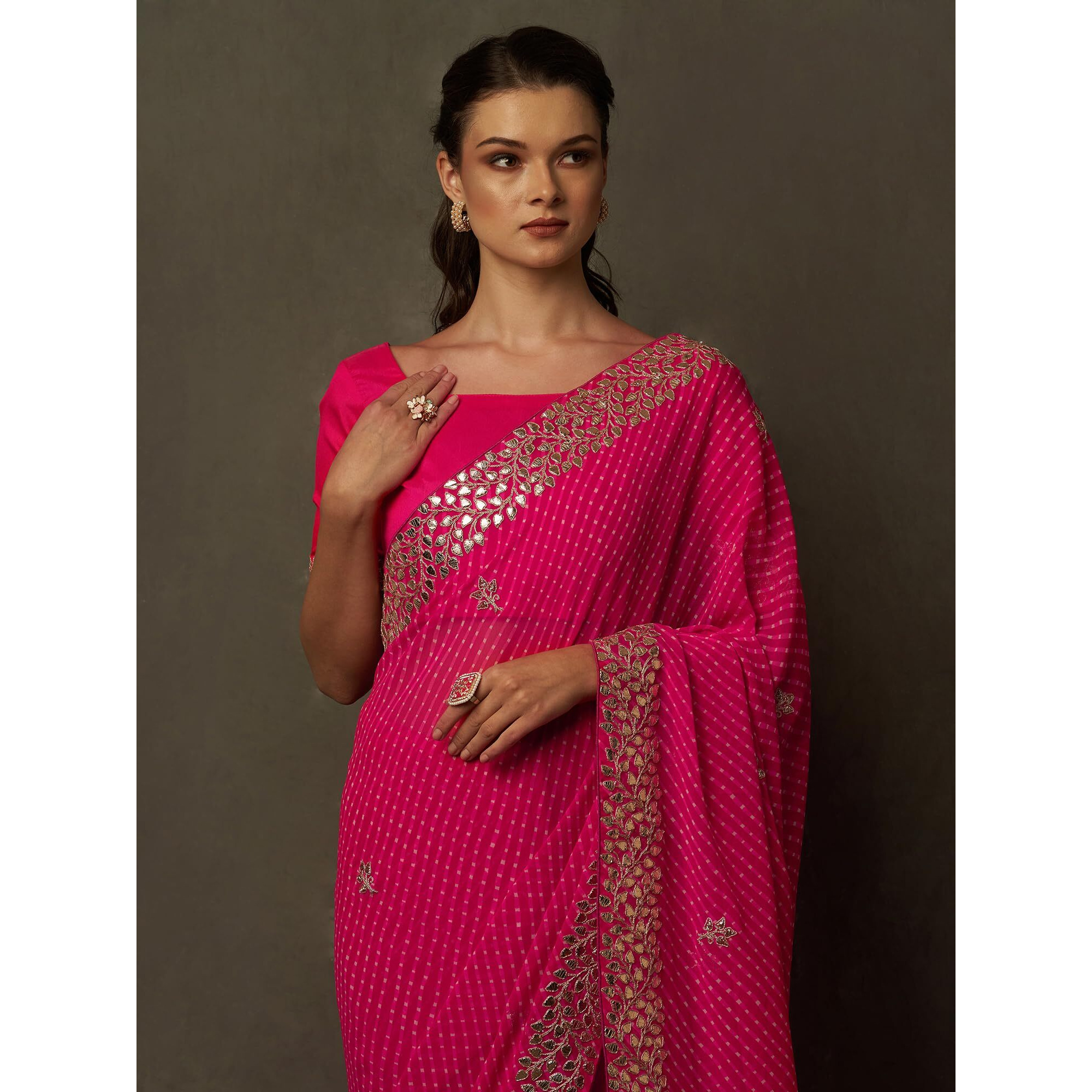 AKHILAM Womens Embellished Gota Work Georgette Bandhani Saree With Unstiched Blouse Piece (Barbie Pink_DHNIYA471_DC)