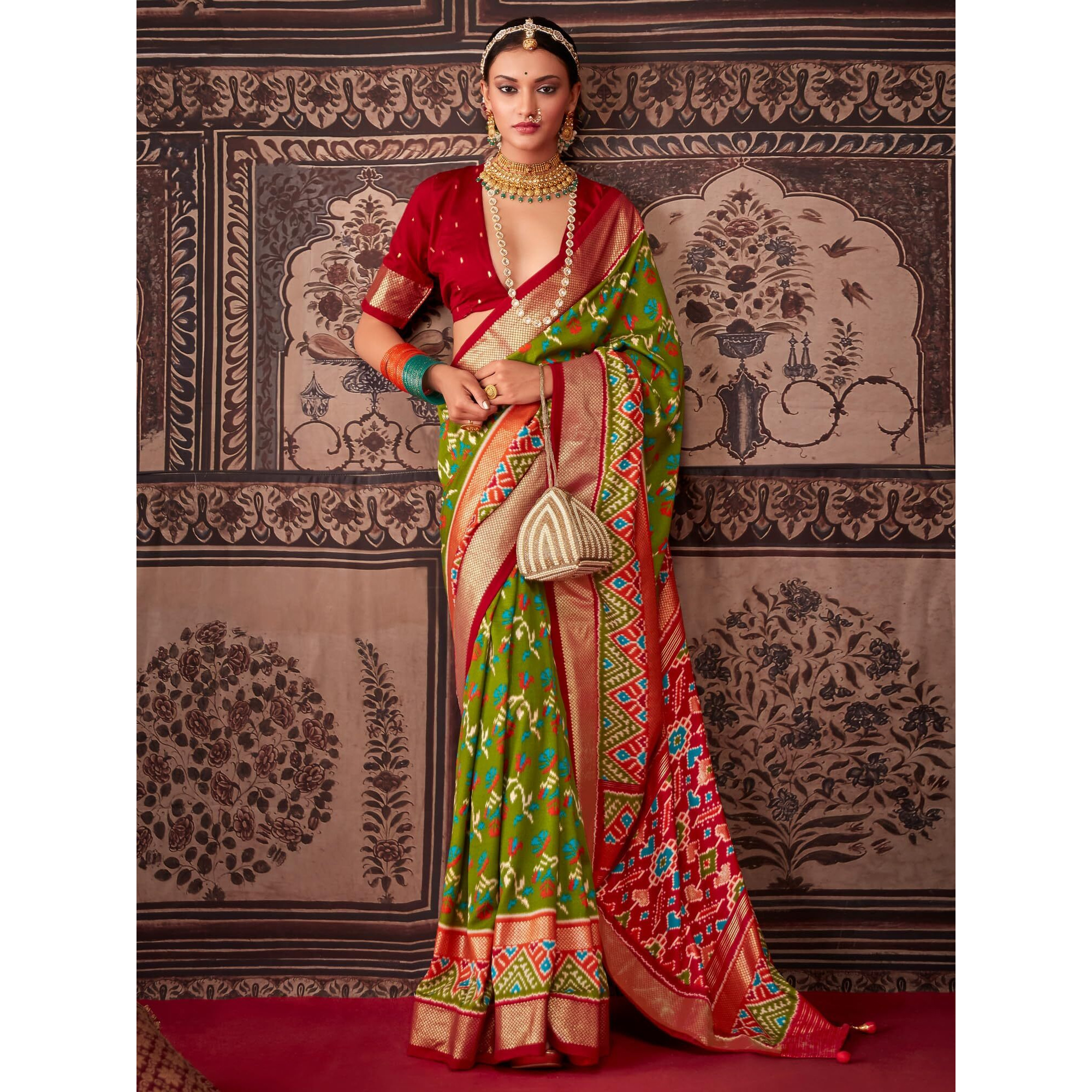 AKHILAM Womens Tussar Silk Ikat Printed Saree With Unstitched Blouse Piece(Green_AKSHRA1006_SS)