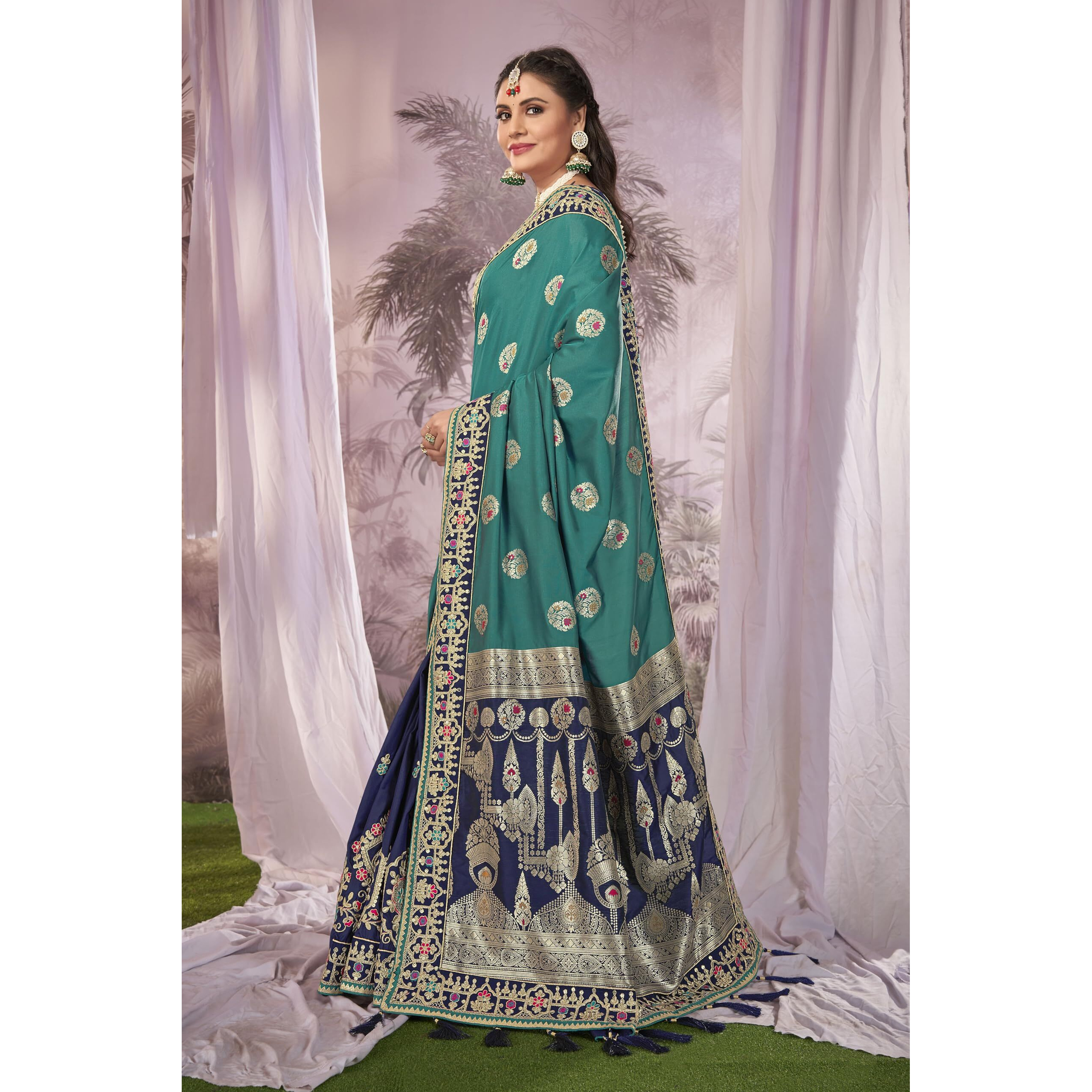 MANOHARI Banarasi Silk Woven Saree With Heavy Embroidery Blouse Piece_Mn1878 - Women, Blue