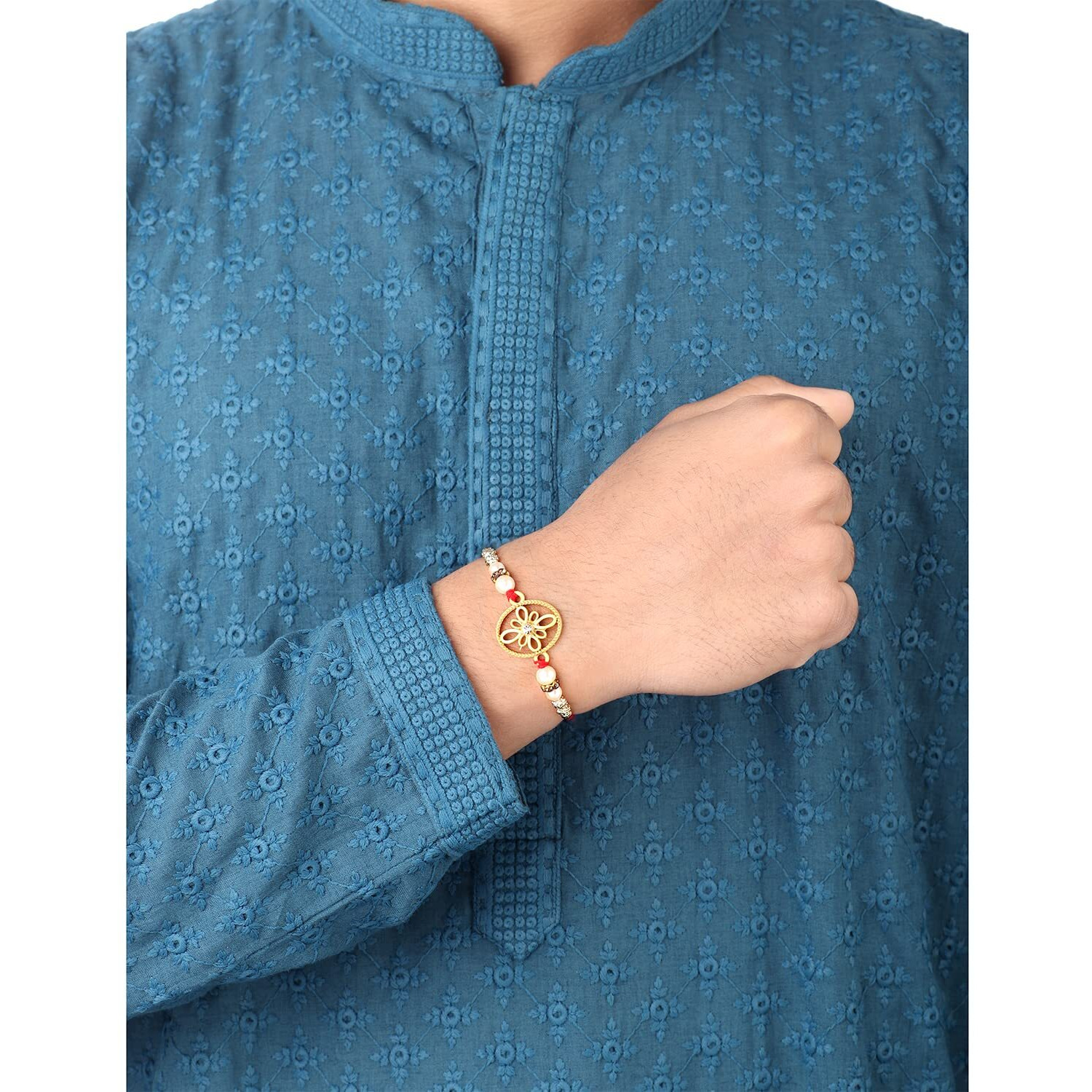 Peora Elegant Gold Rakhi for Brother with Raksha Bandhan Greeting Card & Roli Chawal For Men