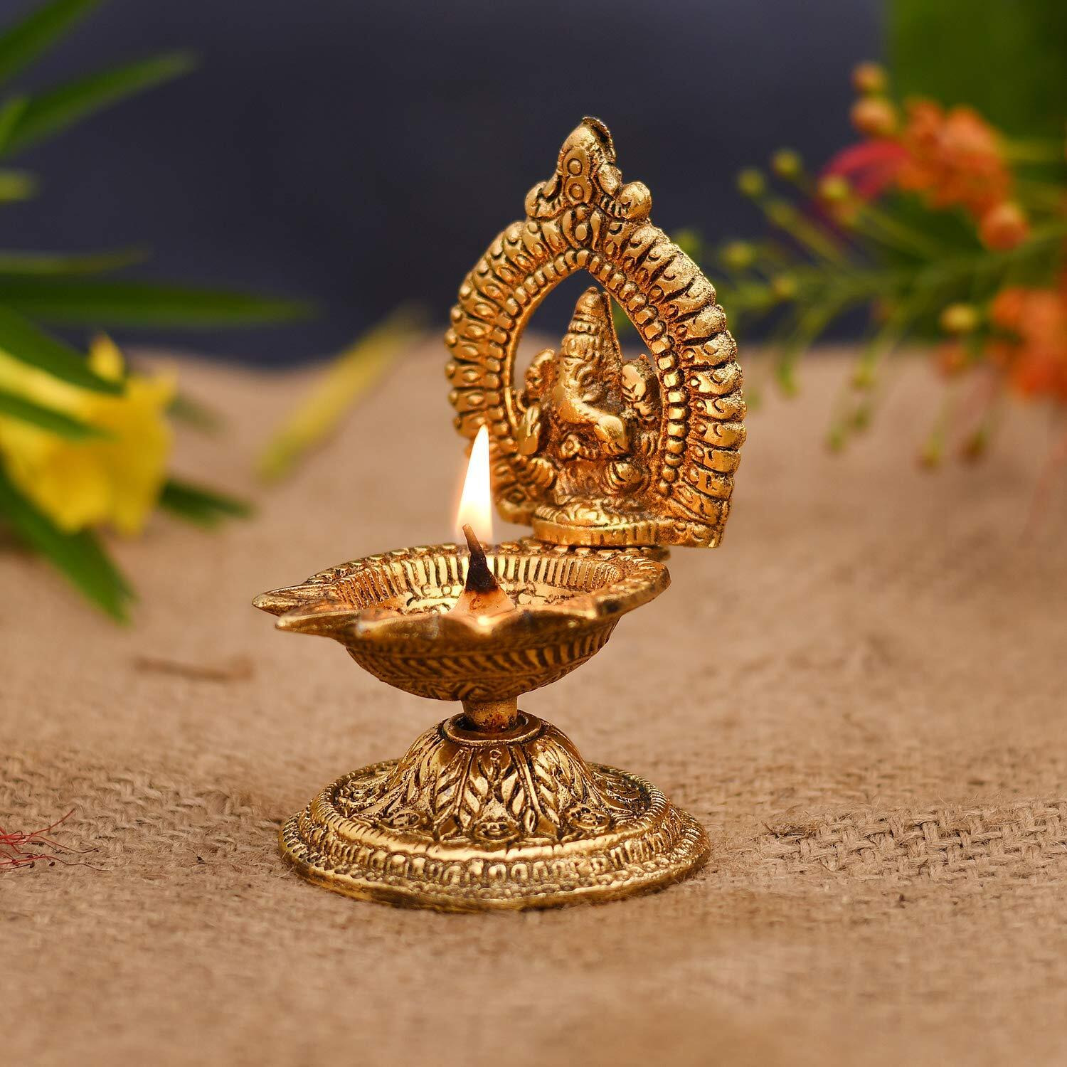 Collectible India Ganesha Diya Oil Lamp - Diwali Diya for Puja Diwali Gift Home Temple Articles Decoration Gifts - Diwali Decoration Items for Home Decor