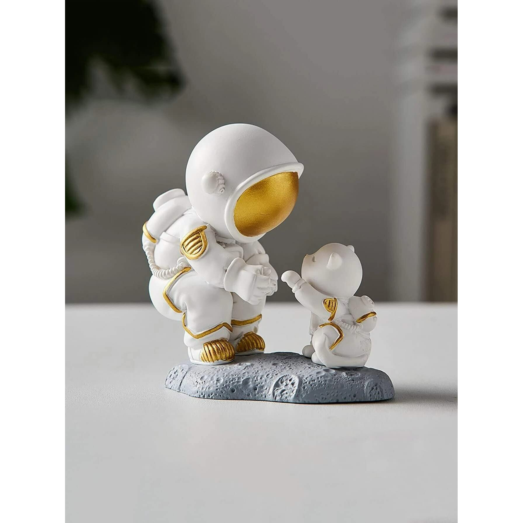 Street27 Cute Outer Space Astronaut Figurine Action Figure Toys Statue for Showpiece Home Living Room Decor Office Desktop Decoration Car Dashboard, Kids Birthday Party Gift