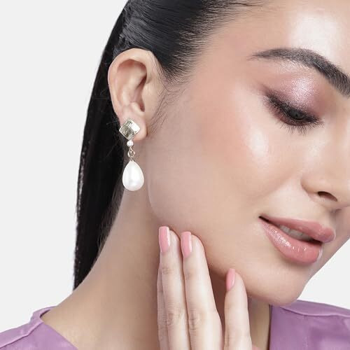 Estele 24 Kt Gold Plated Textured Diamond pearl Drop Earrings For Girls